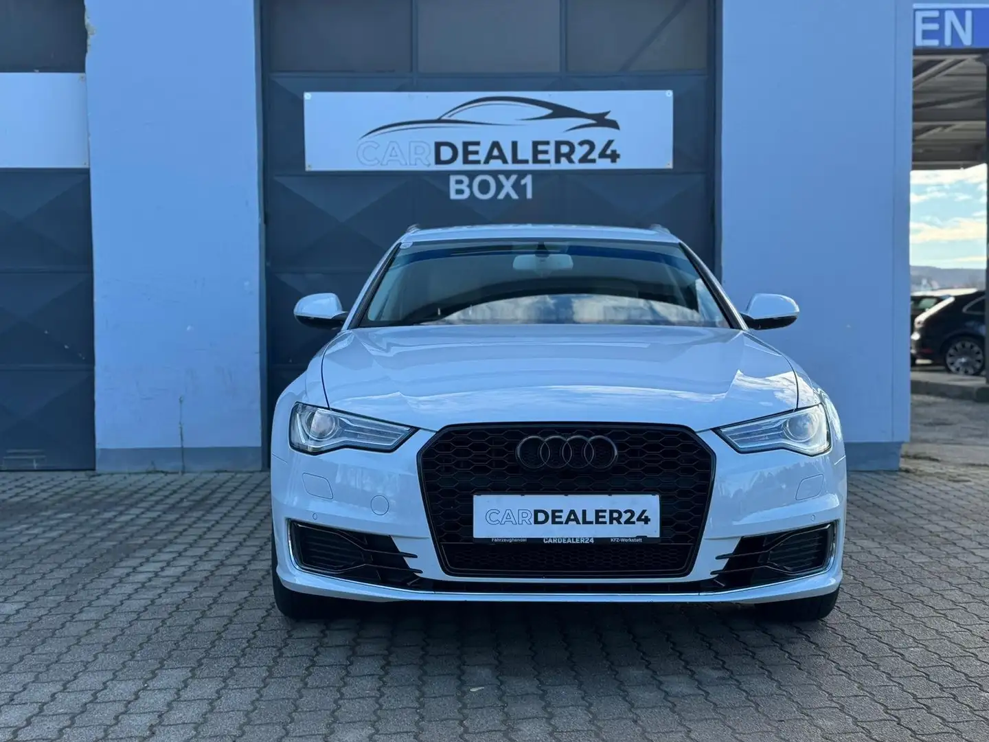 Audi A6 Avant 2,0 TDI ultra intense S-tronic Intense Blanc - 1