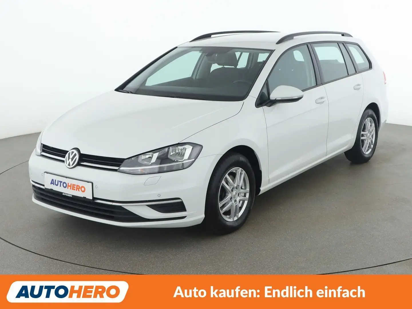 Volkswagen Golf 1.6 TDI Comfortline BlueMotion Weiß - 1