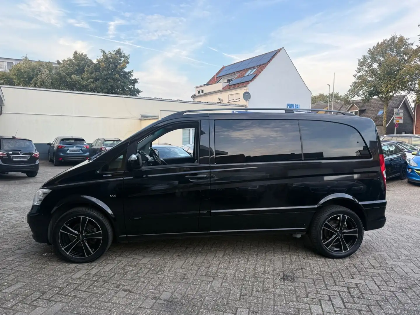 Mercedes-Benz Viano 3.0 CDI Kompakt*2HAND*SHZ*** Schwarz - 2