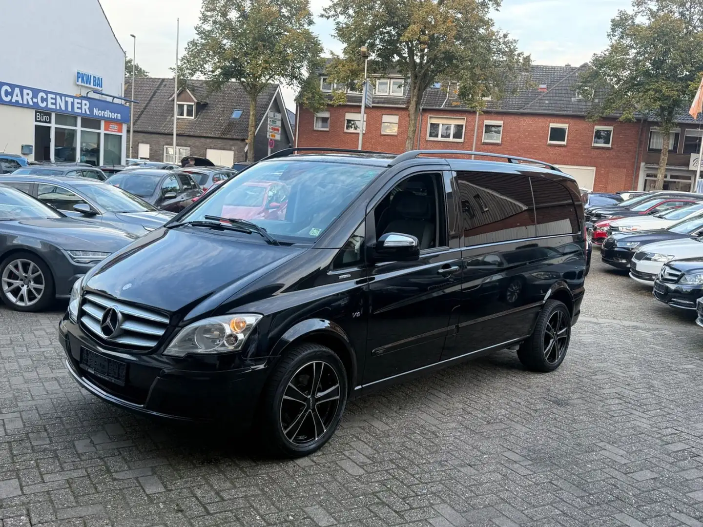 Mercedes-Benz Viano 3.0 CDI Kompakt*2HAND*SHZ*** Schwarz - 1