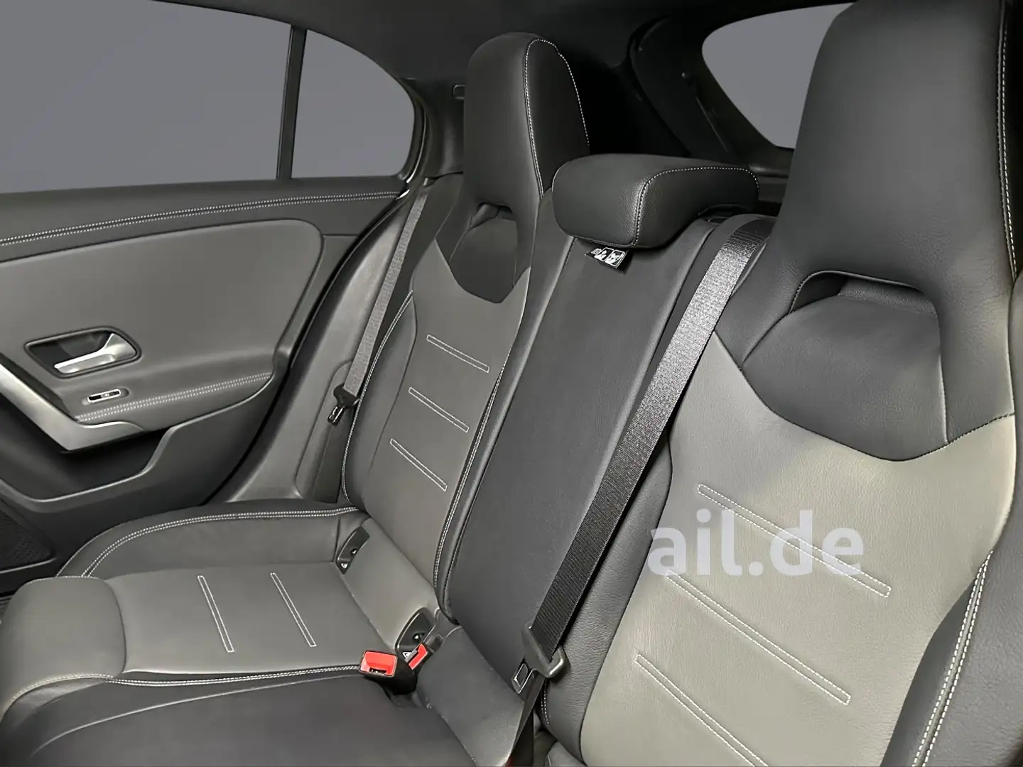 Mercedes-Benz A 45 AMG S 4Matic LED Navi Pano Sportausp. Gris - 2