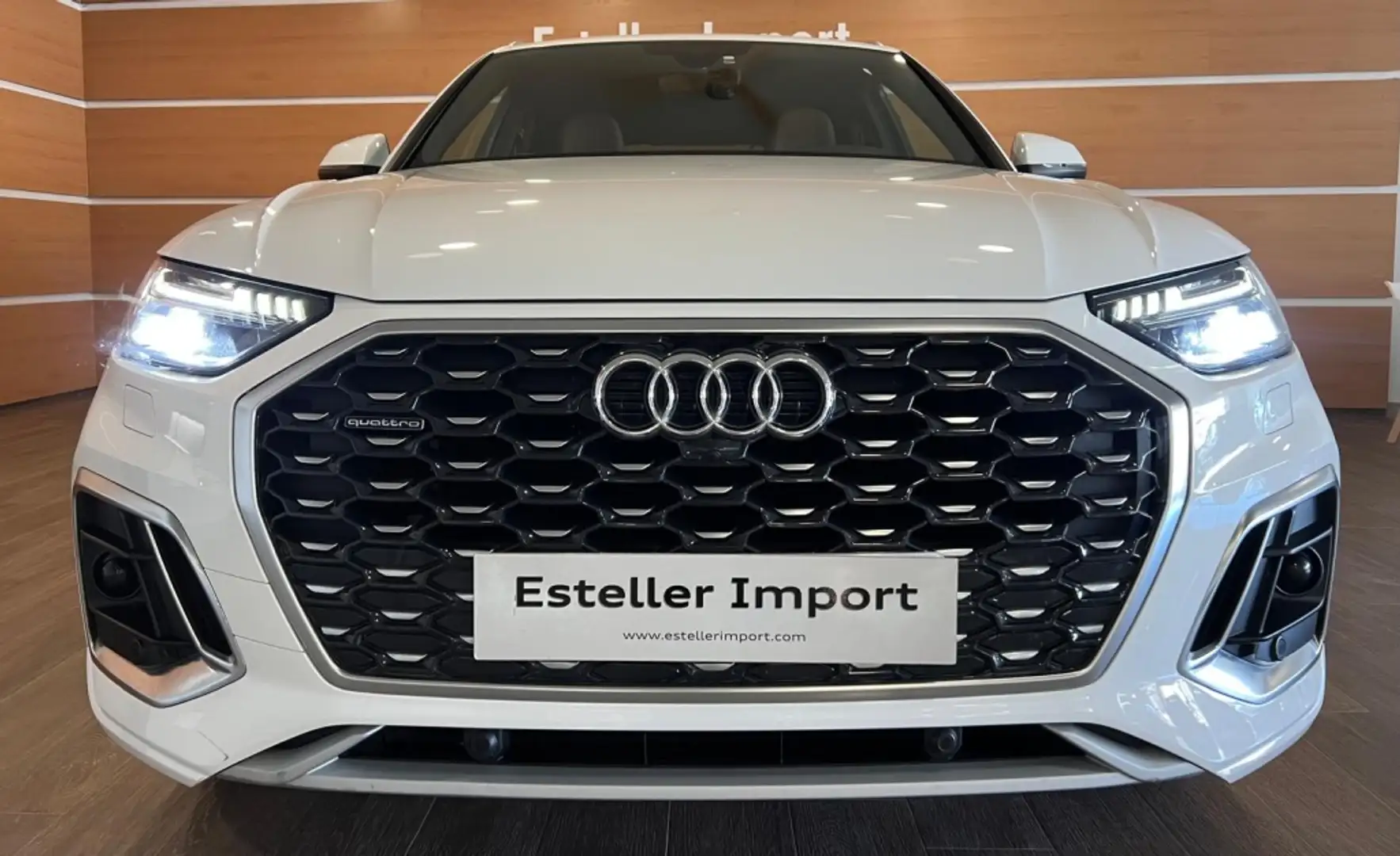 Audi Q5 40 TDI quattro-ultra Black line S tronic 150kW Blanco - 2