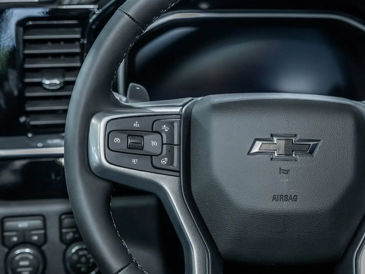 Chevrolet Silverado 1500 photo Chevrolet Silverado 1500