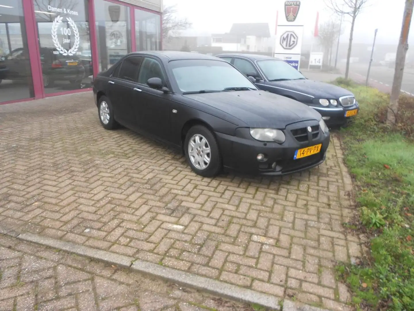 MG ZT 2.0 CDTi 135 Noir - 1