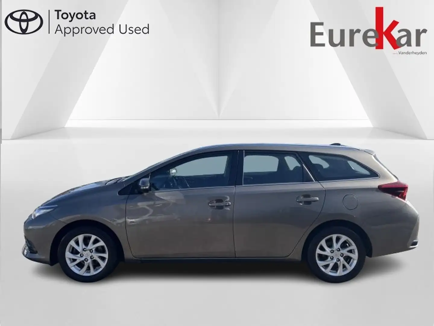 Toyota Auris 1.2 VVT-i Dynamic Bronze - 2