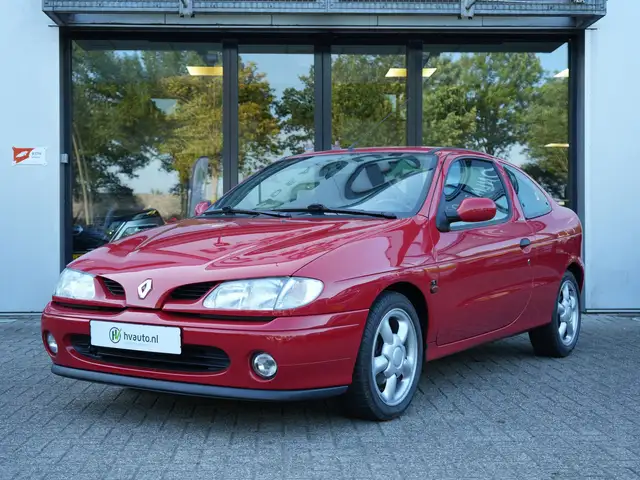 Renault Megane COUPÉ 2.0-16V 147PK F7R | verzamelaarsconditie | A