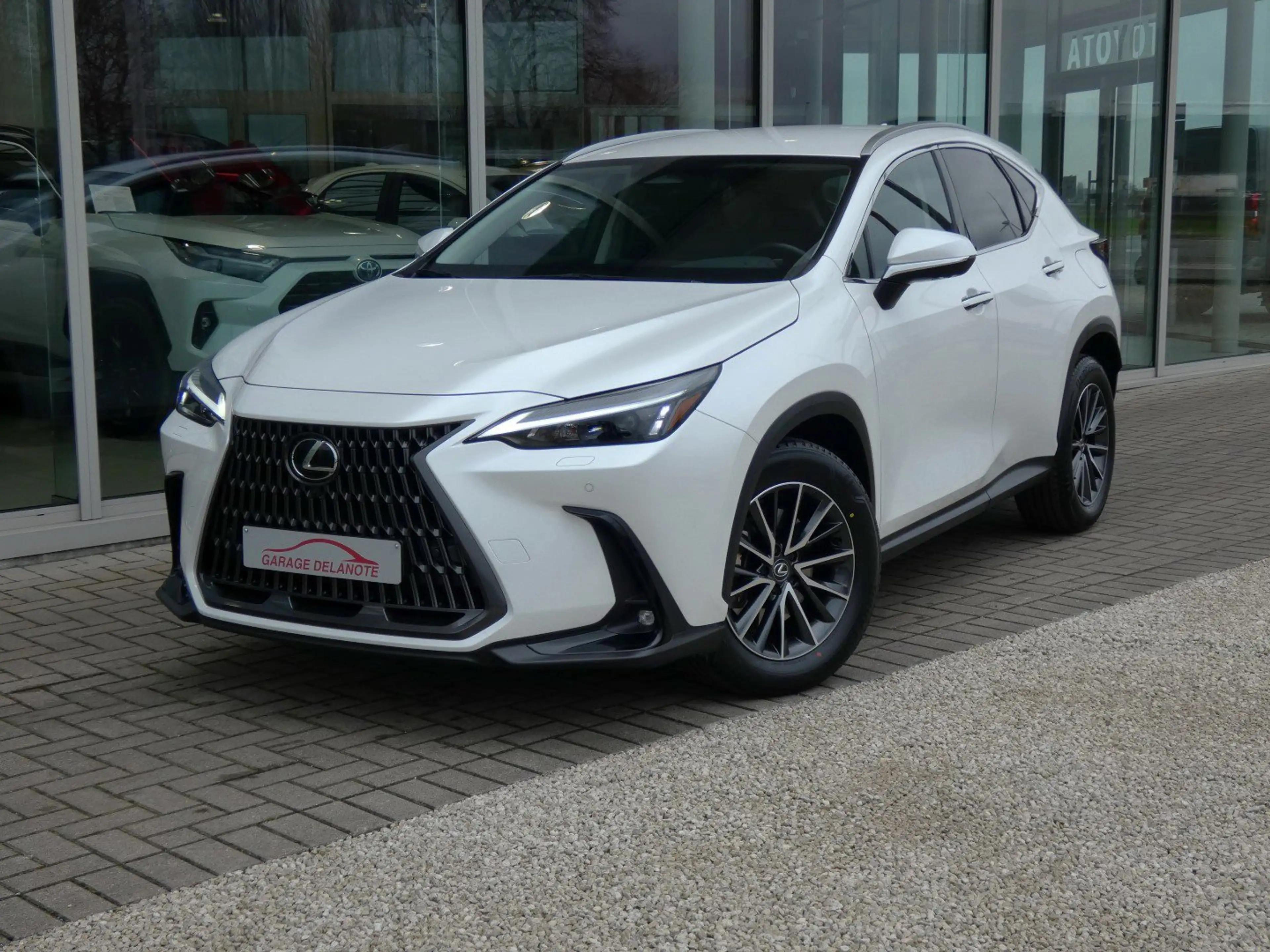 Lexus NX 450h+ *Plug-in* AWD Executive Line +Zetelventi +Leder — photo 2