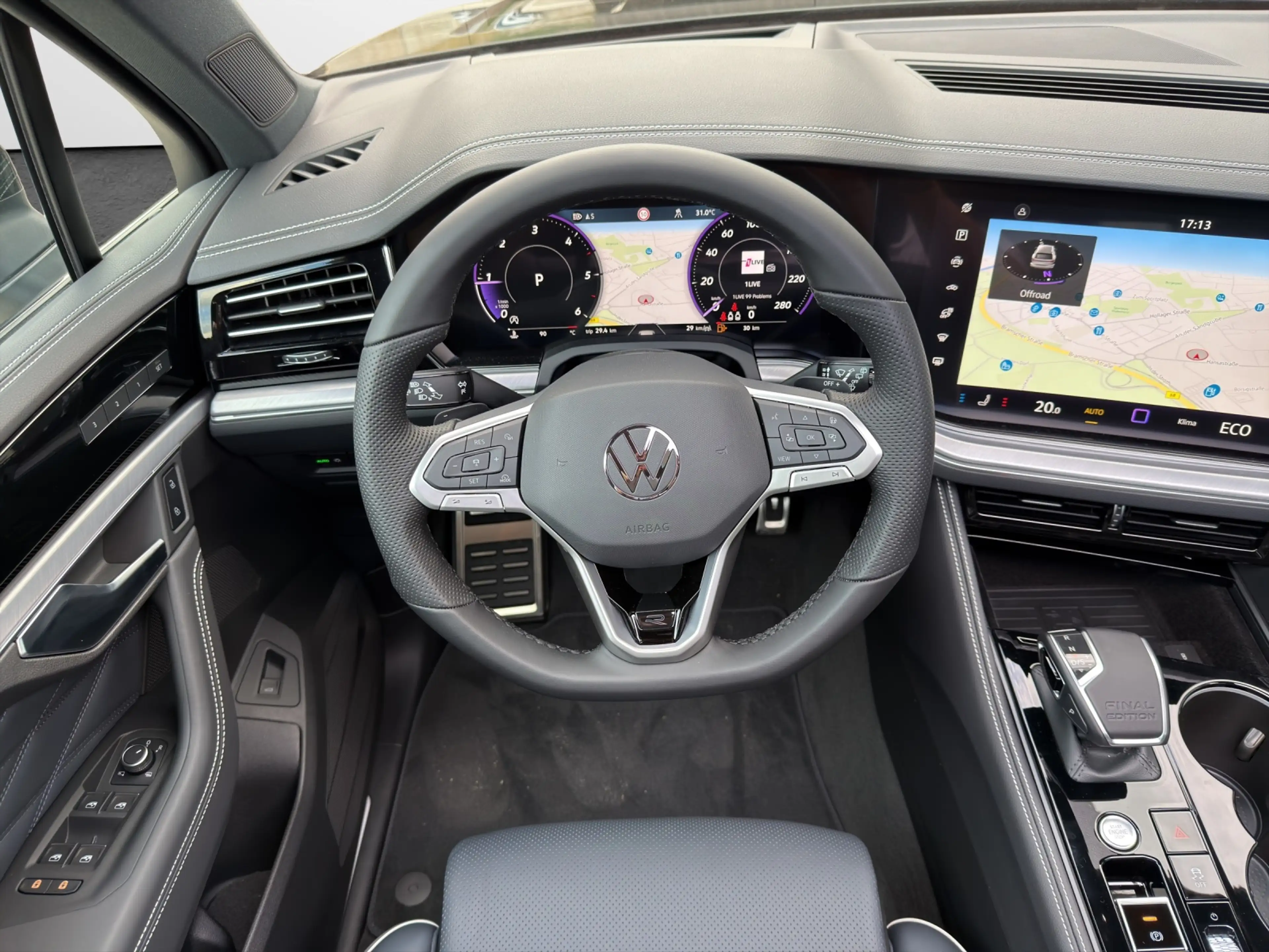 Volkswagen Touareg 3.0 TDI 4M Final Edition R-Line 22 Zoll — photo 9