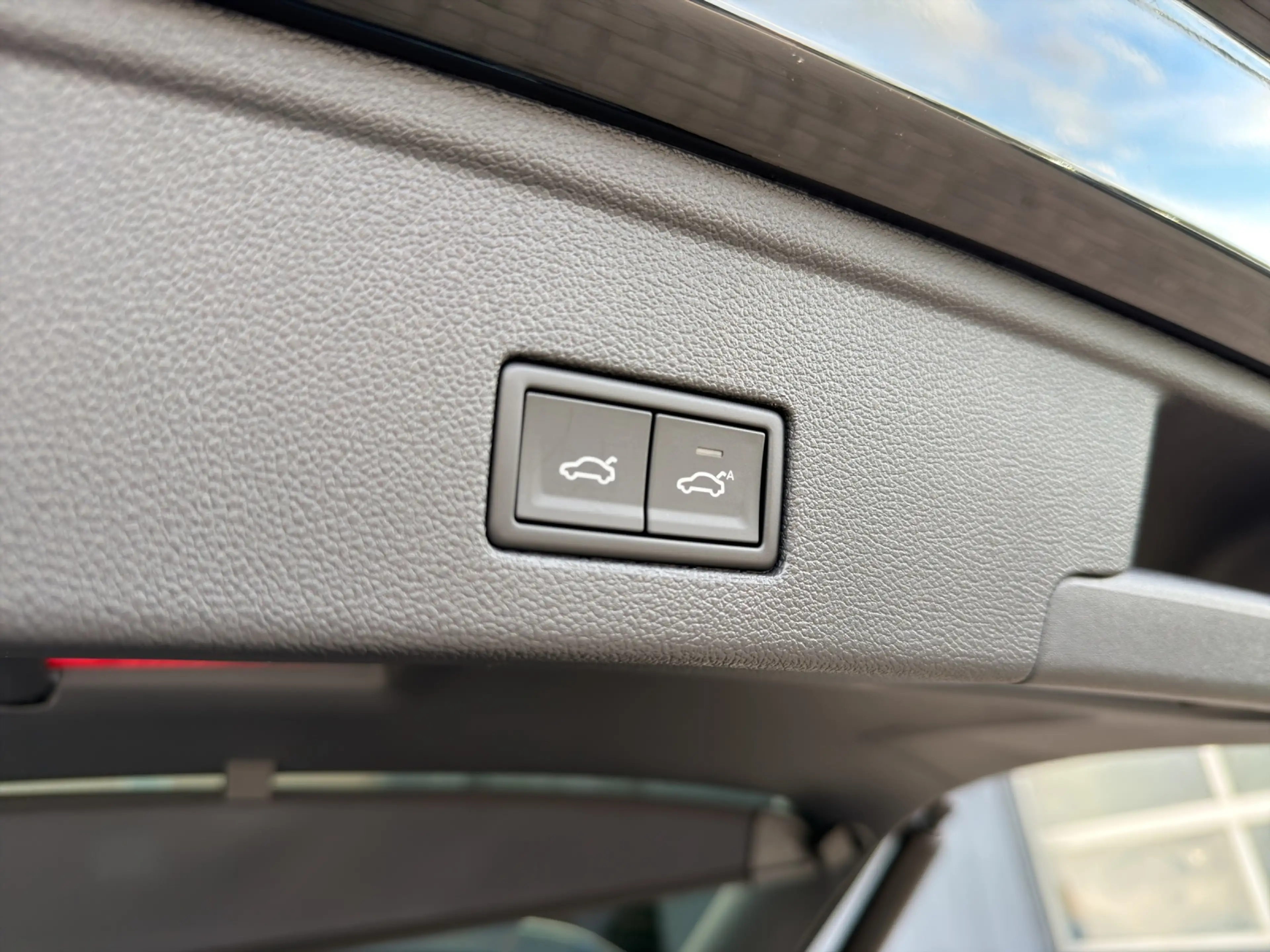 Volkswagen Touareg 3.0 TDI 4M Final Edition R-Line 22 Zoll — photo 14
