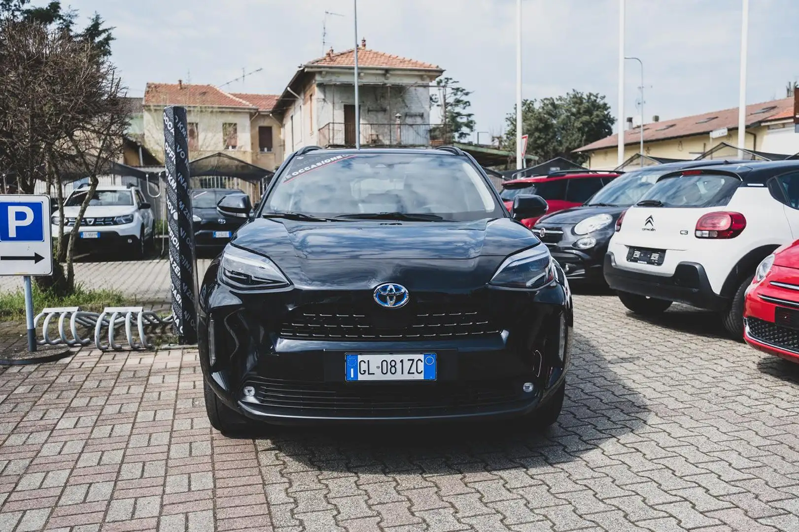 Toyota Yaris Cross 1.5 H 116cv Lounge FWD e-CVT Nero - 2