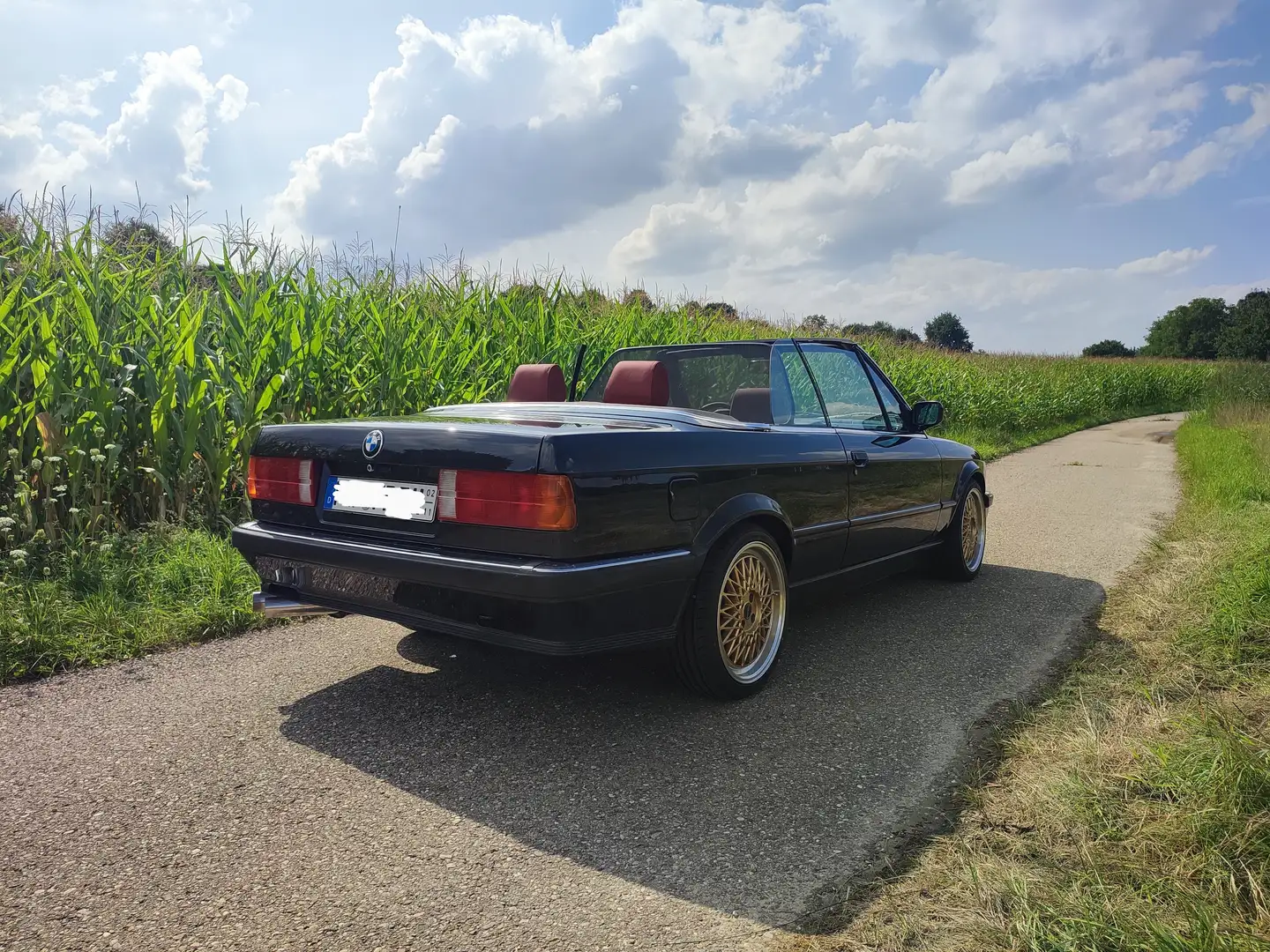 BMW 325 325i Schwarz - 1