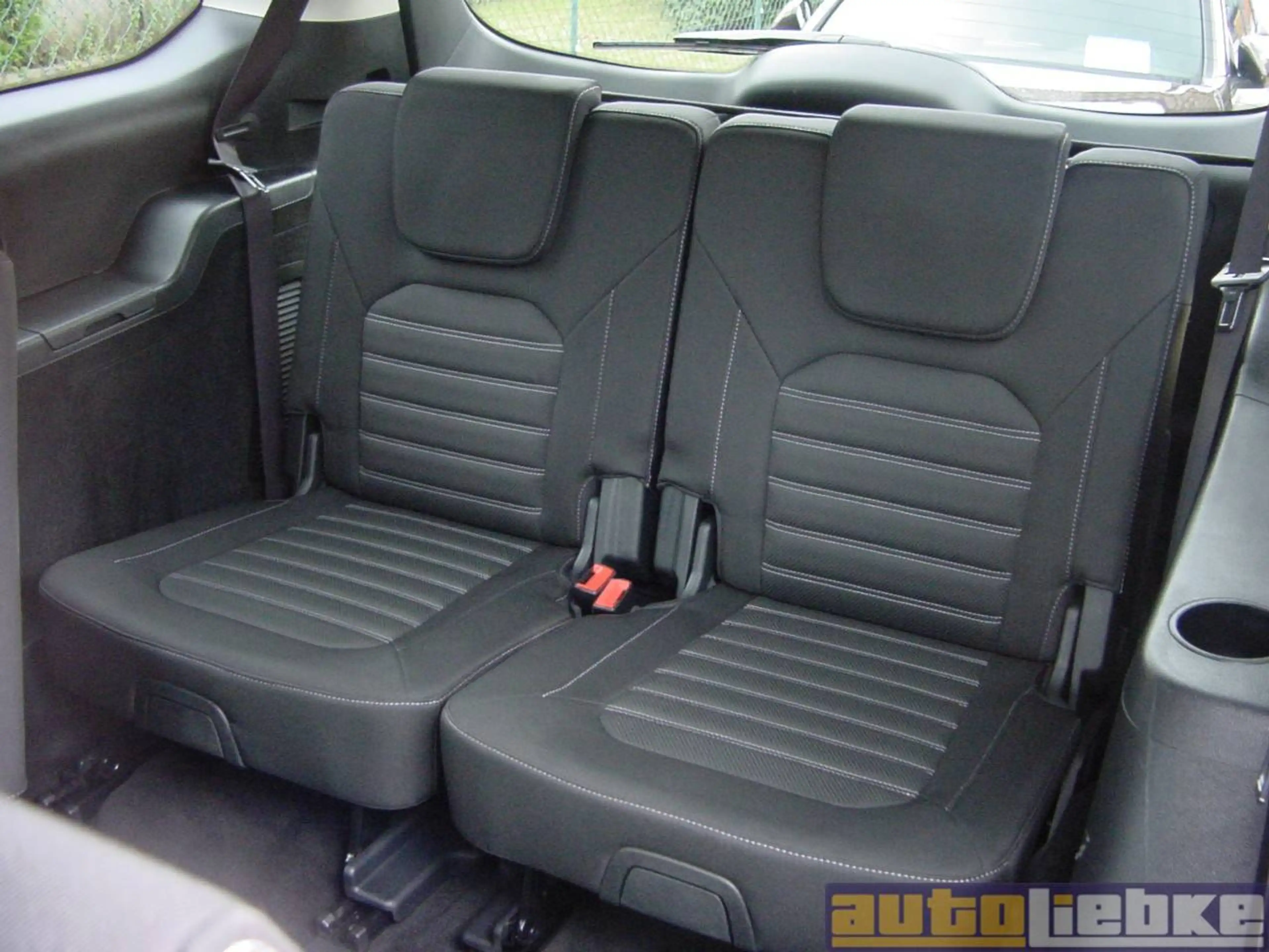 Ford Galaxy TIT. AUT,7-SI,LED,NAVI,ASS-P,KAM,A-CP/A-A,AHK,ACC,WI-P — photo 9