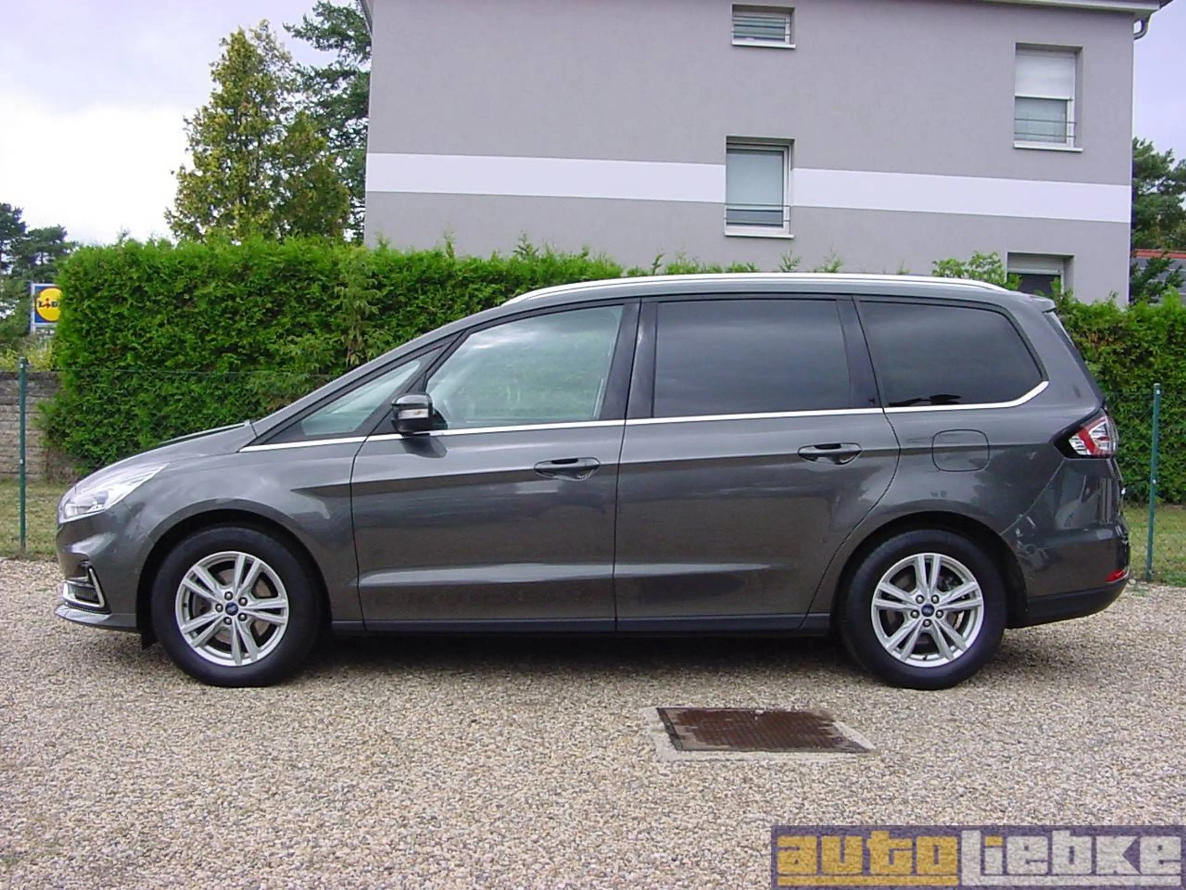 Ford Galaxy TIT. AUT,7-SI,LED,NAVI,ASS-P,KAM,A-CP/A-A,AHK,ACC,WI-P — photo 2