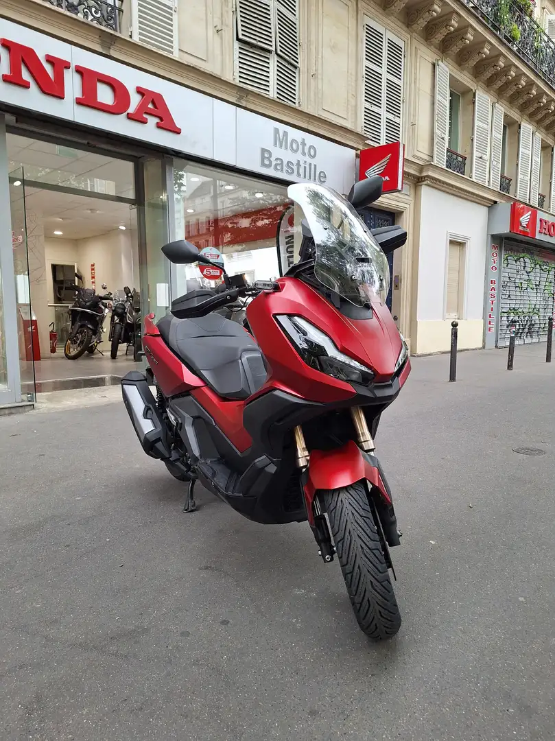Honda ADV 350 Rood - 1