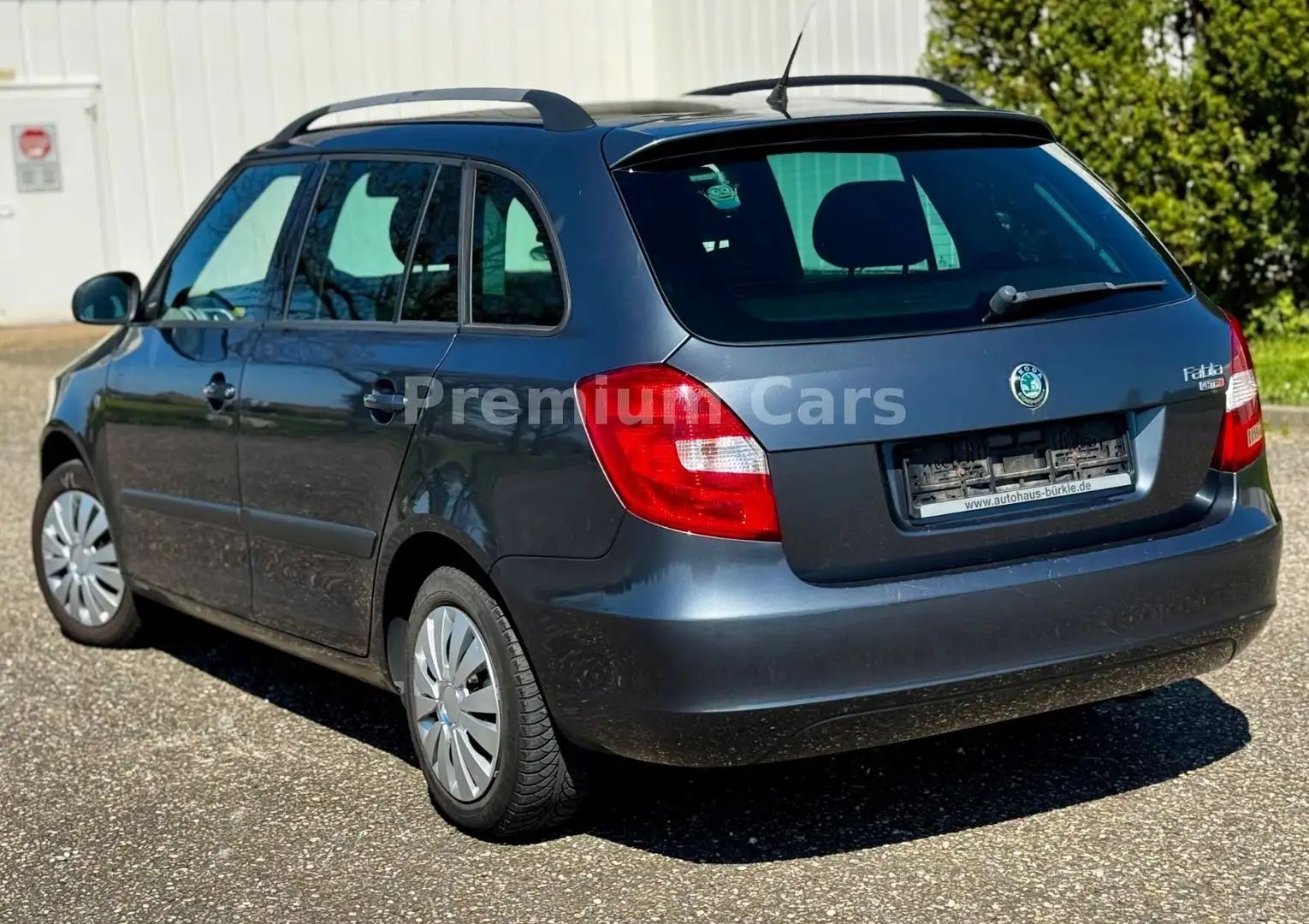 Skoda Fabia Combi 1.2 Ambiente *Top Gepflegt*Klima* Grau - 2