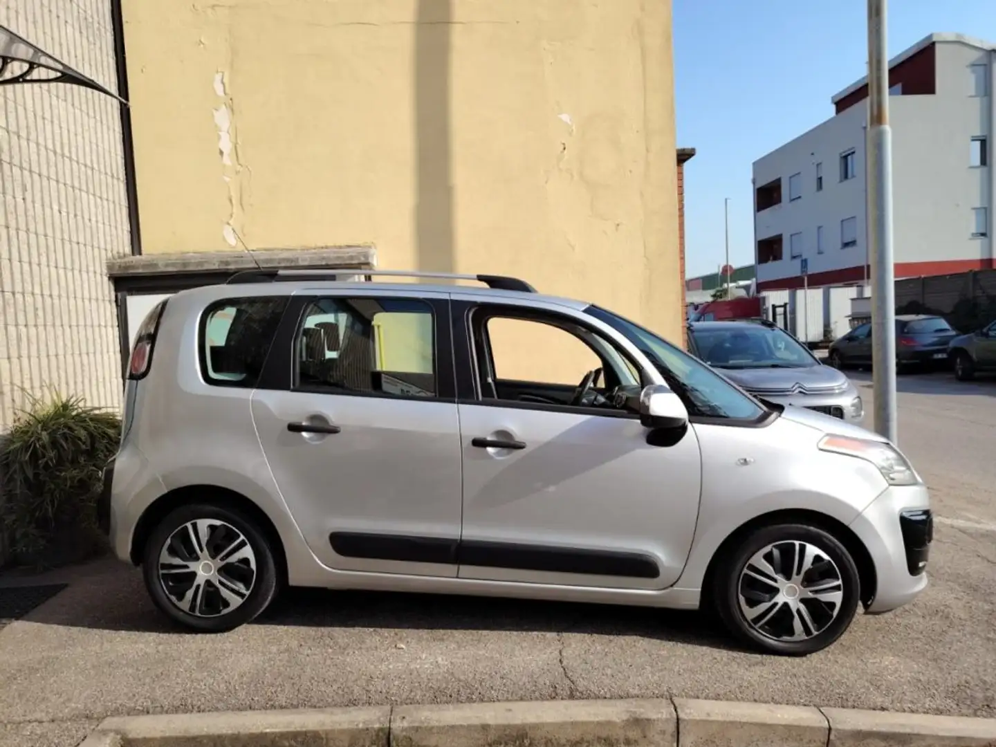 Citroen C3 Picasso 1.4 VTi 95 Limited NEOPATENTATI - PREZZO REALE Silber - 2