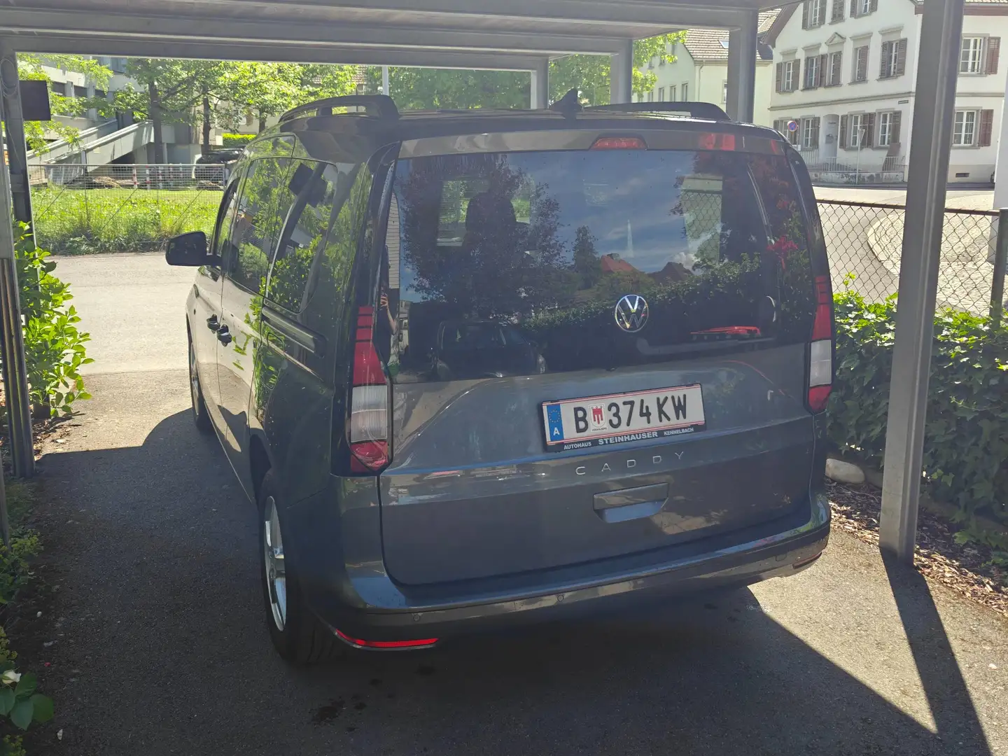 Volkswagen Caddy Caddy Family TSI Grau - 2