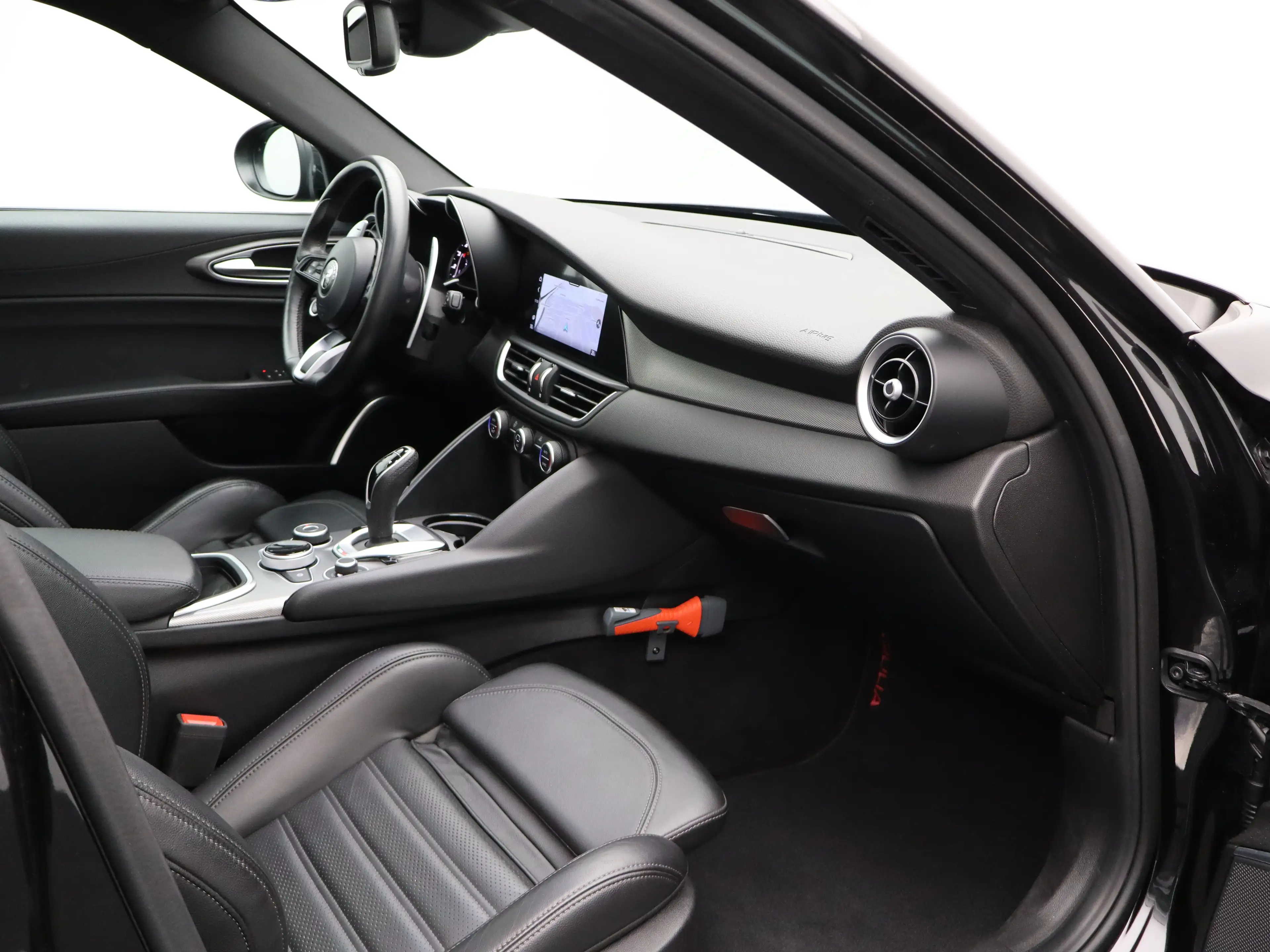 Alfa Romeo Giulia 2.0T Sprint Veloce Interieur | Panoramadak | Afnee — photo 35