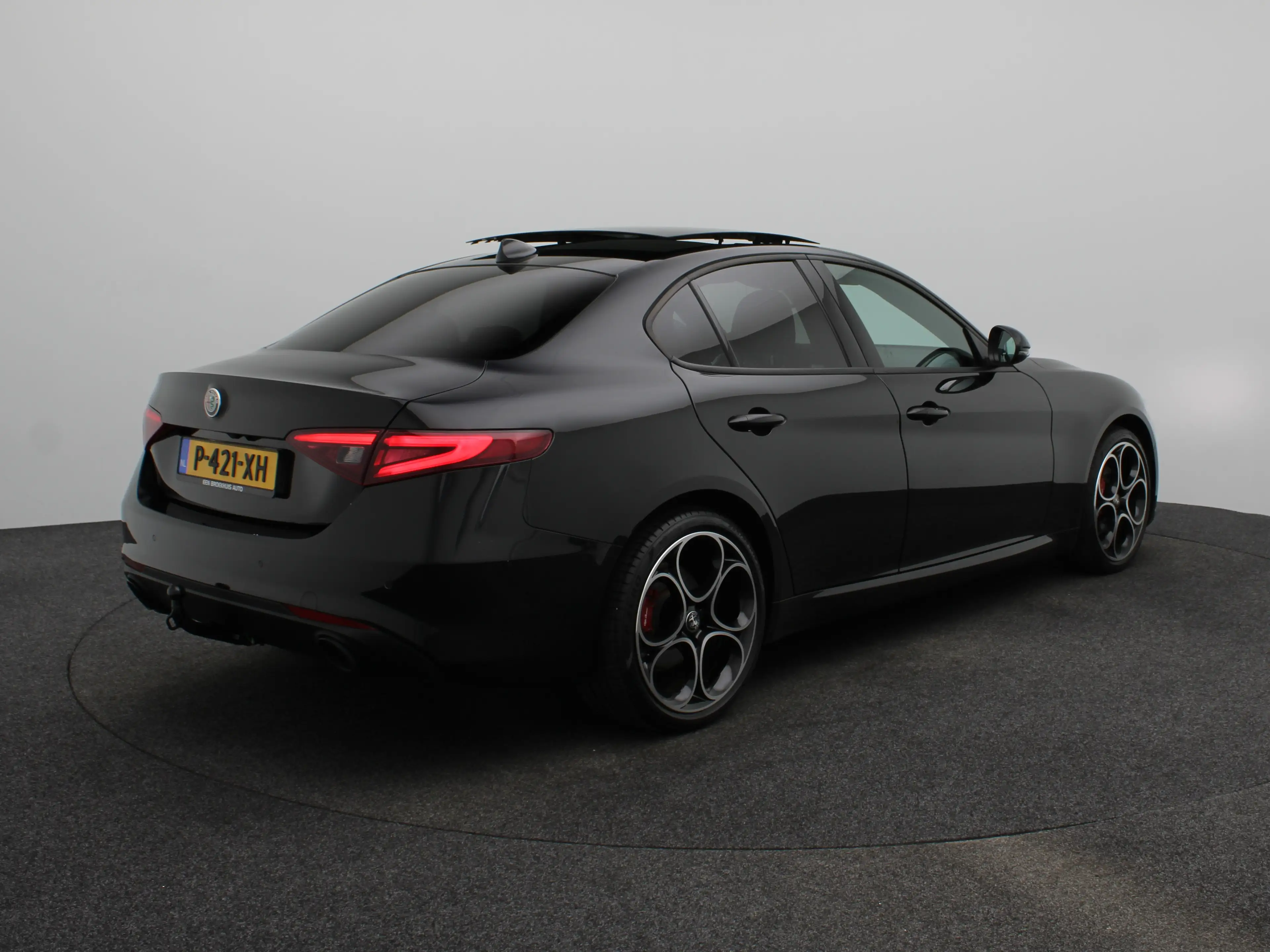 Alfa Romeo Giulia 2.0T Sprint Veloce Interieur | Panoramadak | Afnee — photo 2