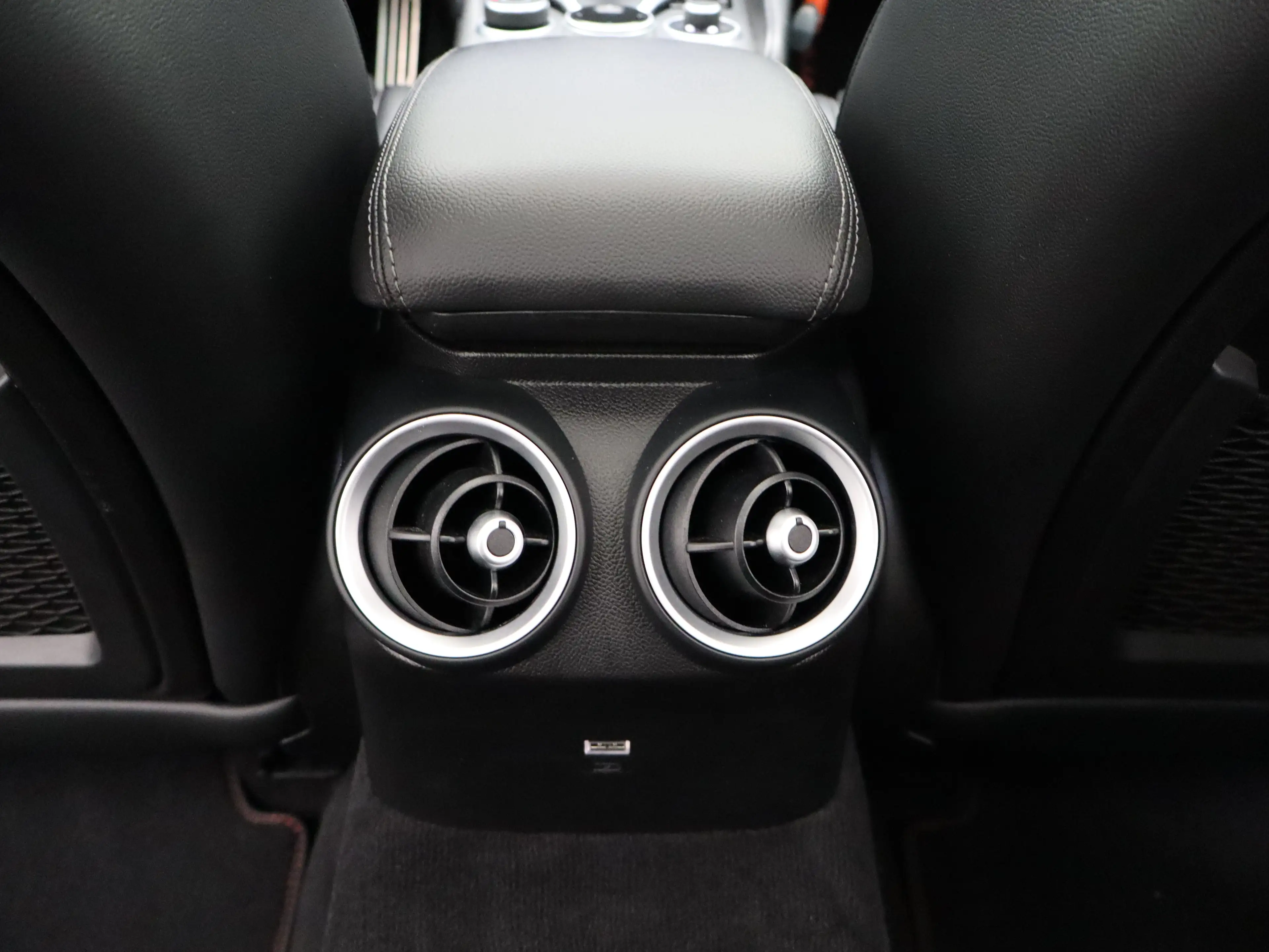 Alfa Romeo Giulia 2.0T Sprint Veloce Interieur | Panoramadak | Afnee — photo 40