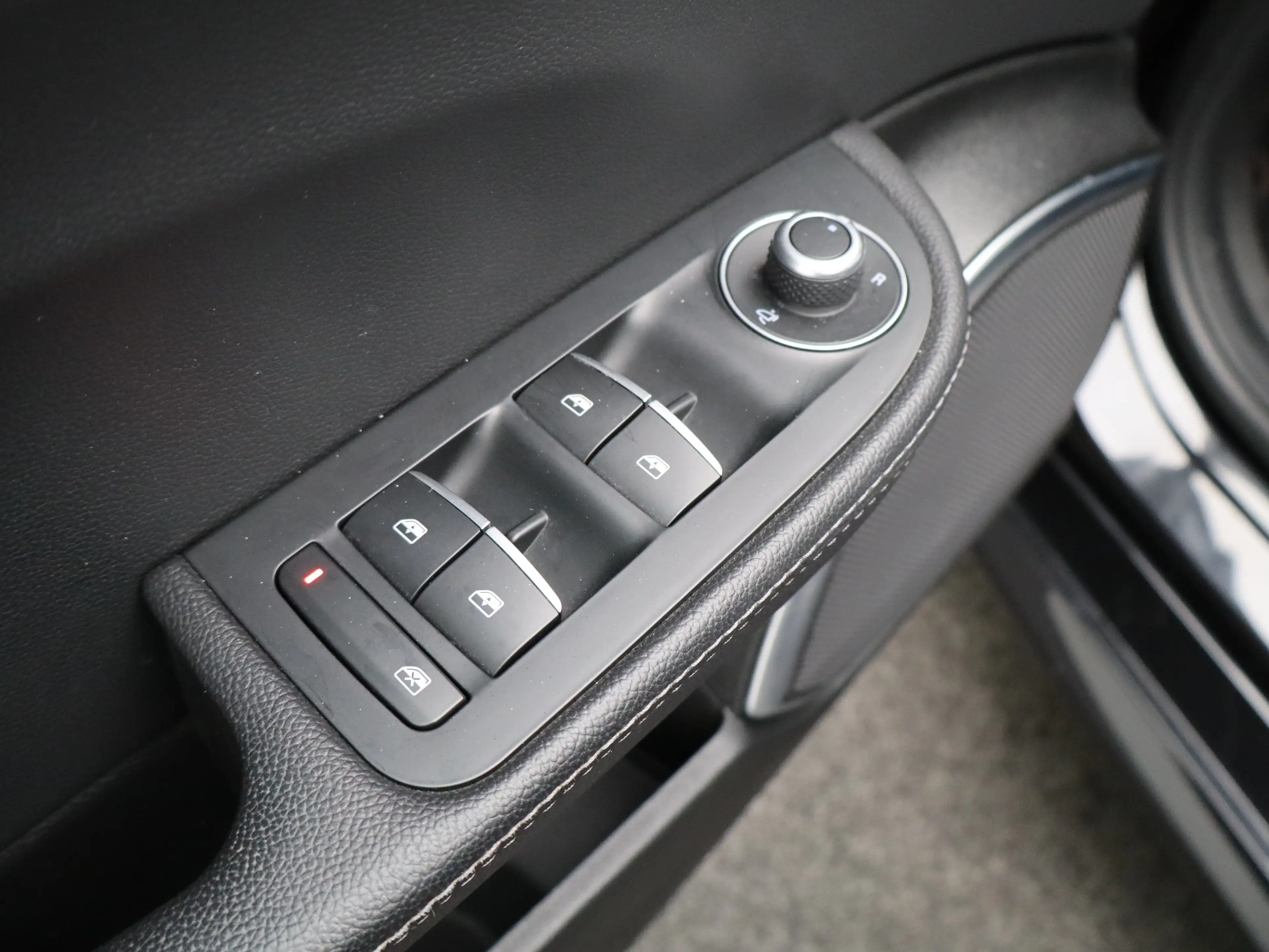 Alfa Romeo Giulia 2.0T Sprint Veloce Interieur | Panoramadak | Afnee — photo 32