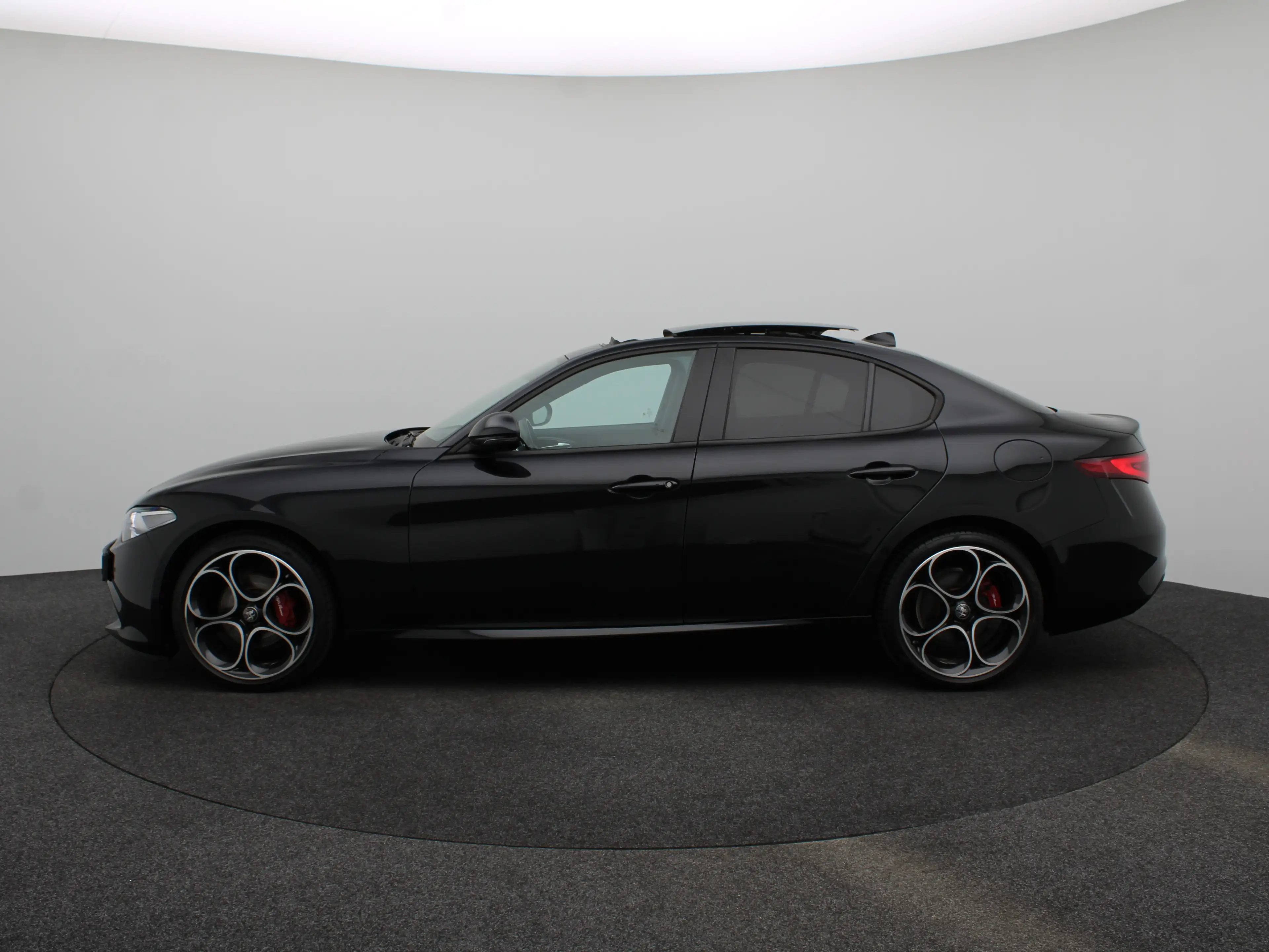 Alfa Romeo Giulia 2.0T Sprint Veloce Interieur | Panoramadak | Afnee — photo 13