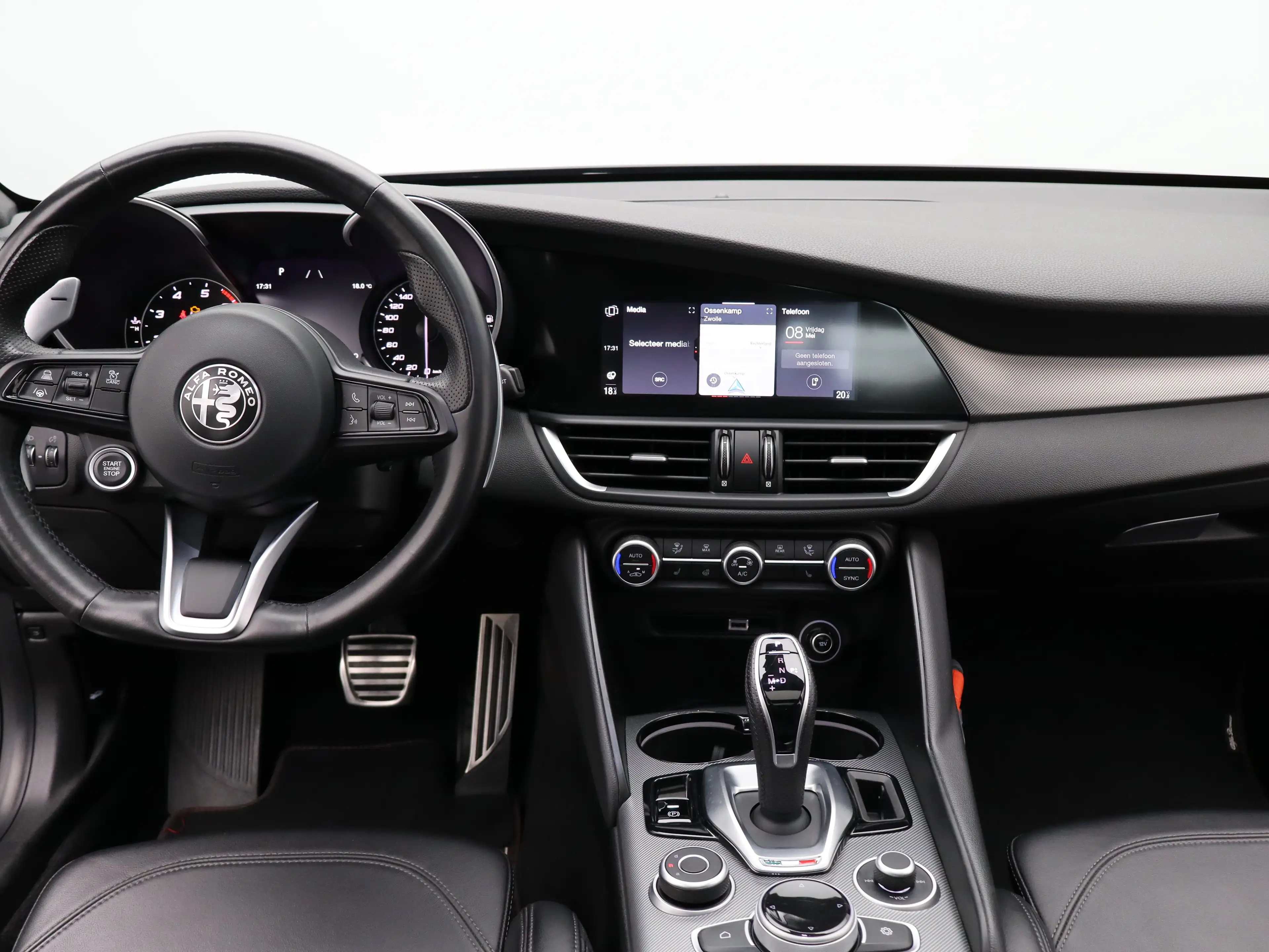 Alfa Romeo Giulia 2.0T Sprint Veloce Interieur | Panoramadak | Afnee — photo 3