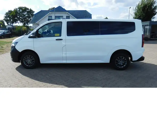 2025 Volkswagen Caravelle in White for sale