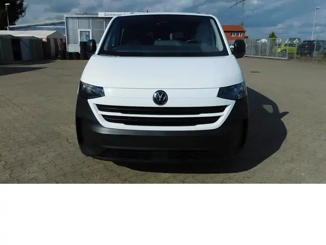 Volkswagen Caravelle view 3