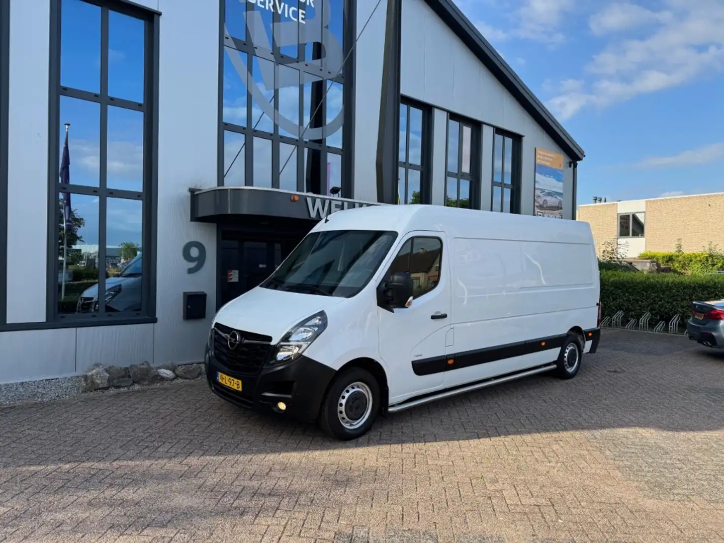 Opel Movano 2.3 Turbo 136PK L3H3 Airco, Navigatie, Cruisecntrl Wit - 1