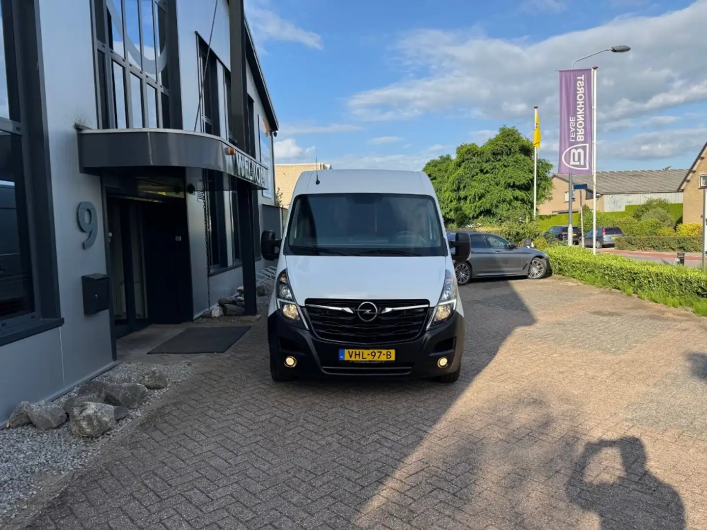 Opel Movano 2.3 Turbo 136PK L3H3 Airco, Navigatie, Cruisecntrl Wit - 2