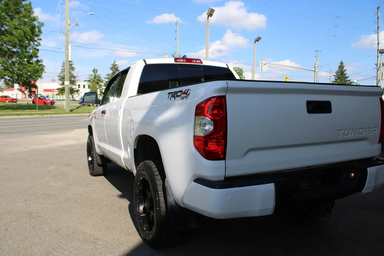 Toyota Tundra photo Toyota Tundra