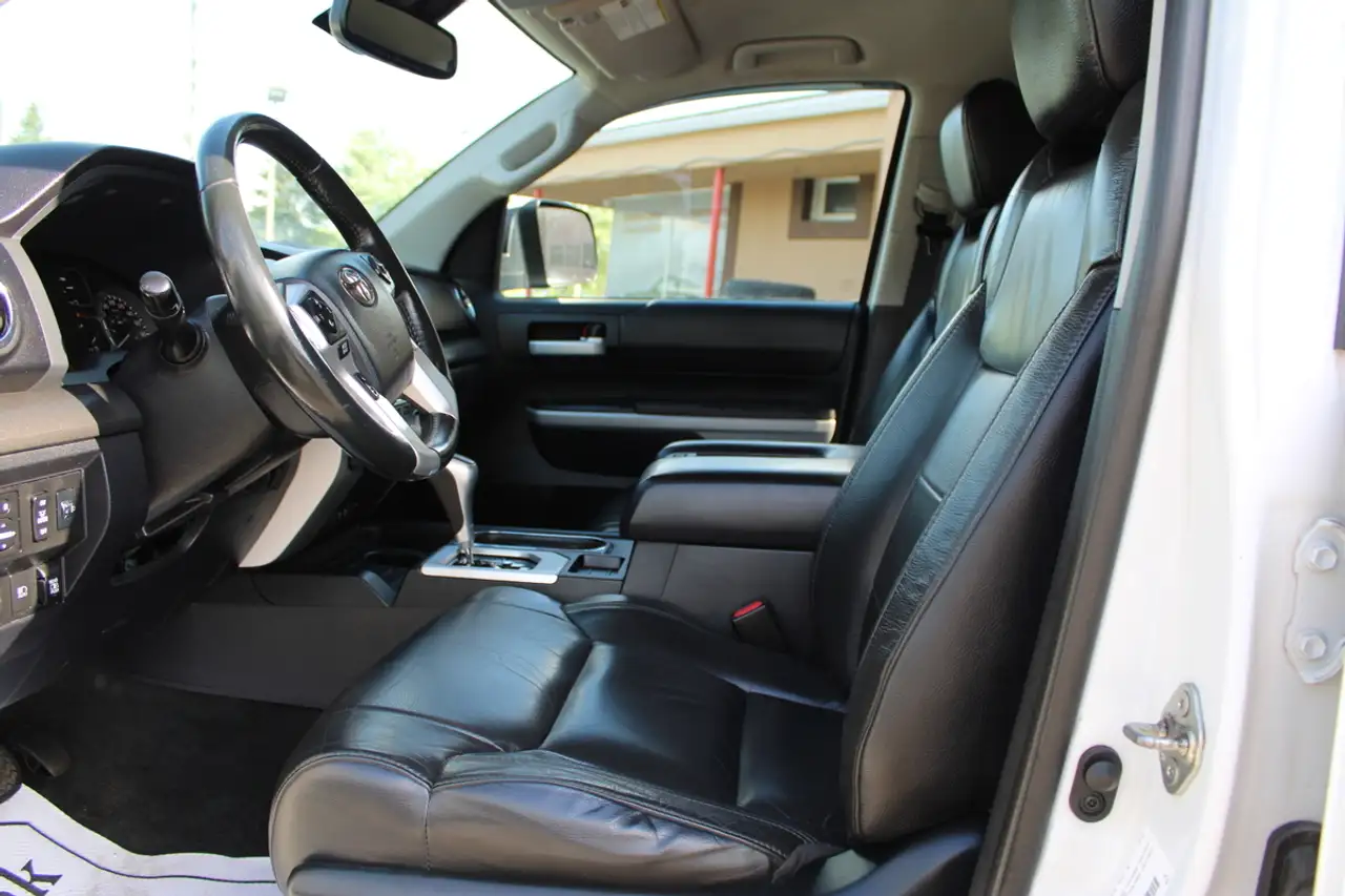 Toyota Tundra photo Toyota Tundra