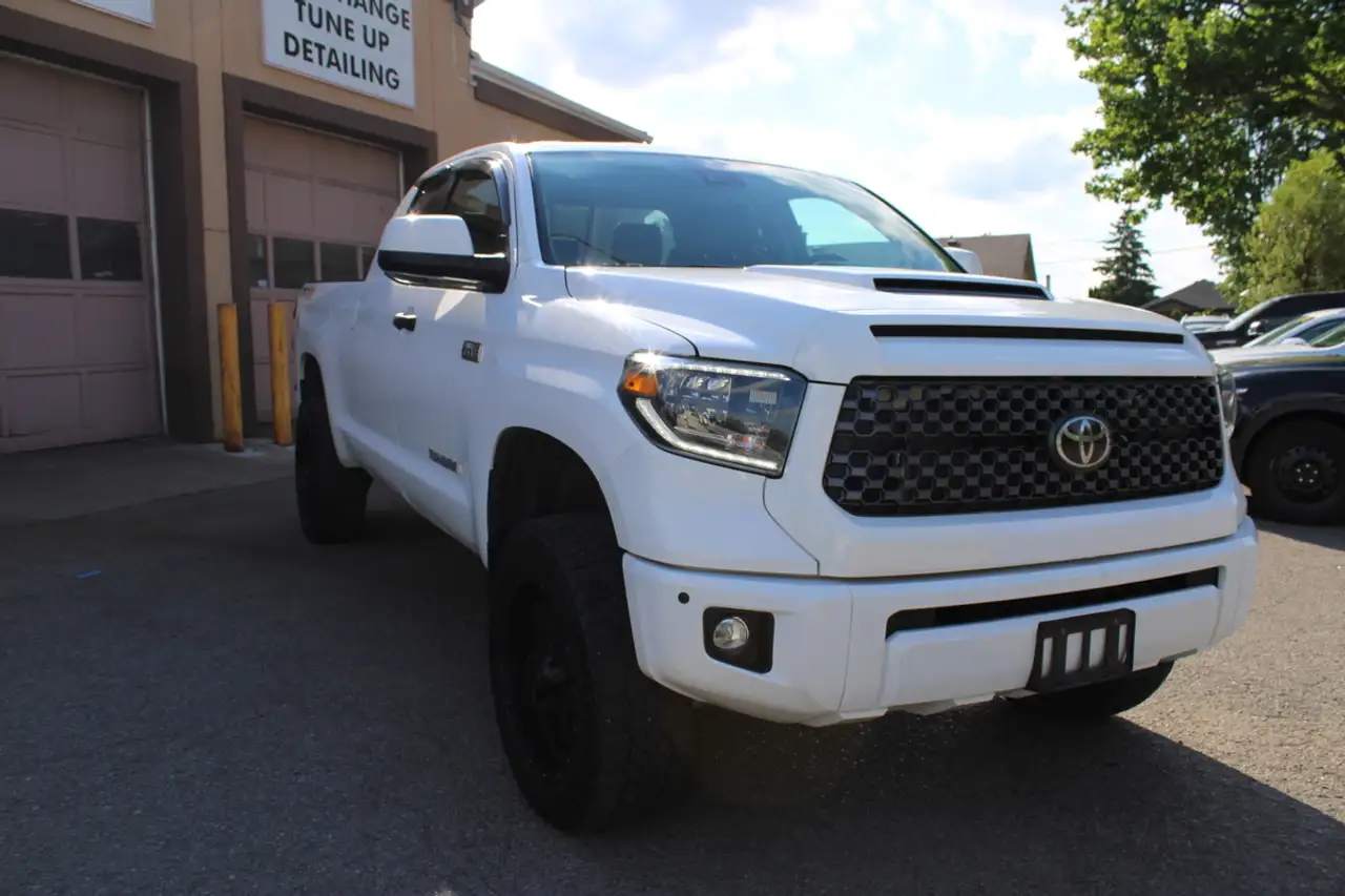 Toyota Tundra photo Toyota Tundra