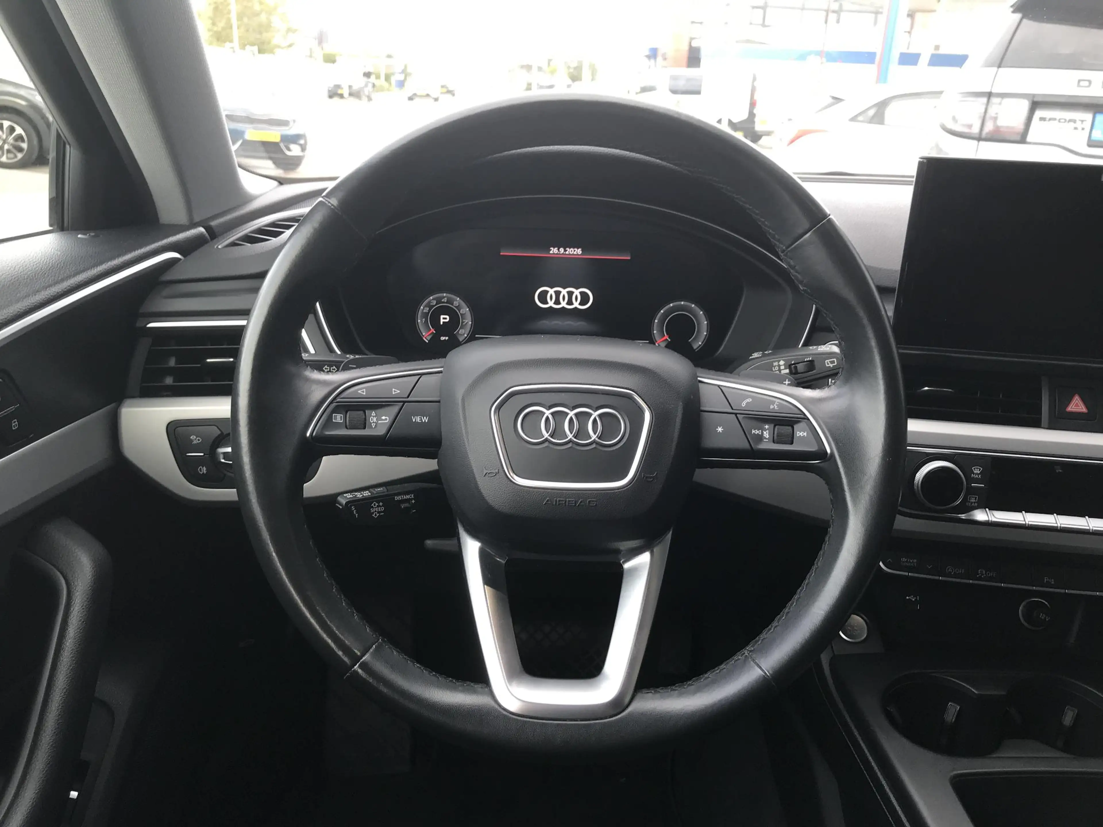 Audi A4 Avant 40 TFSI S edition Competition Navi Camera St — photo 12