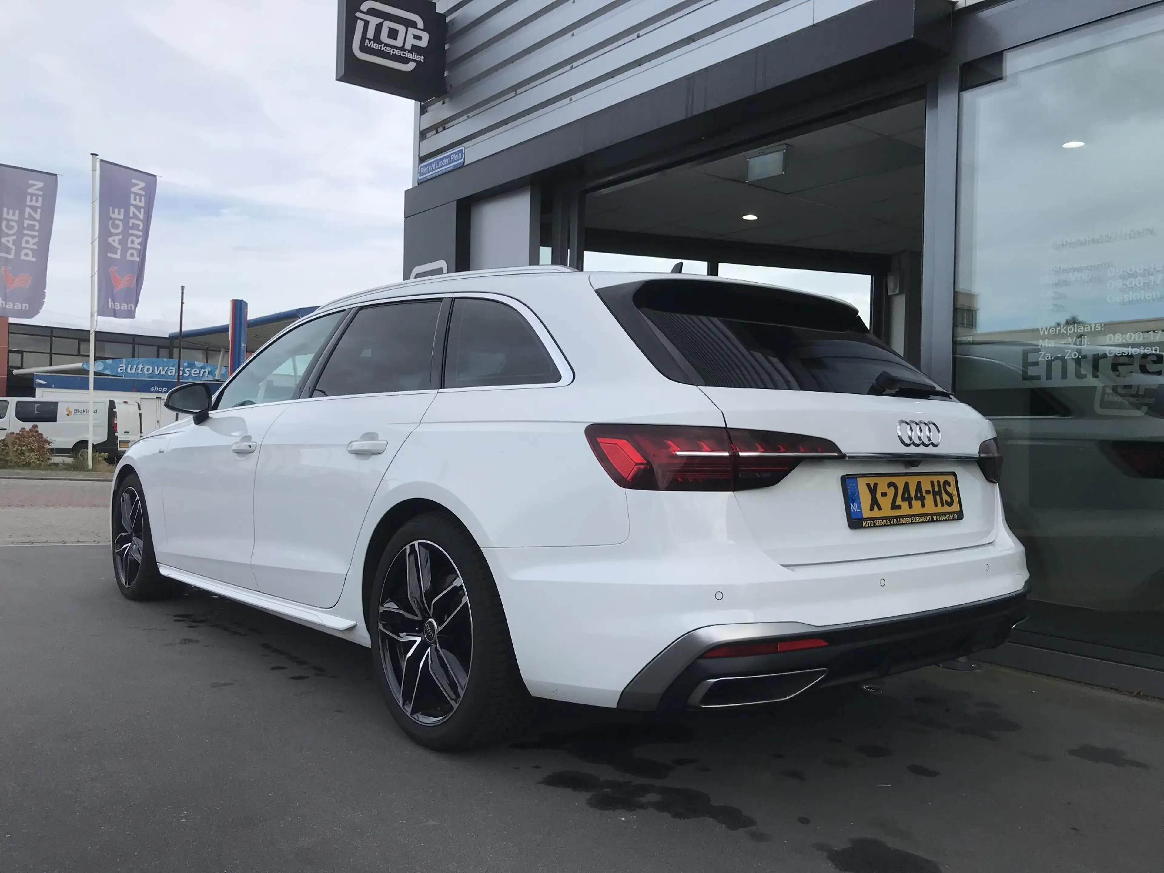 Audi A4 Avant 40 TFSI S edition Competition Navi Camera St — photo 3