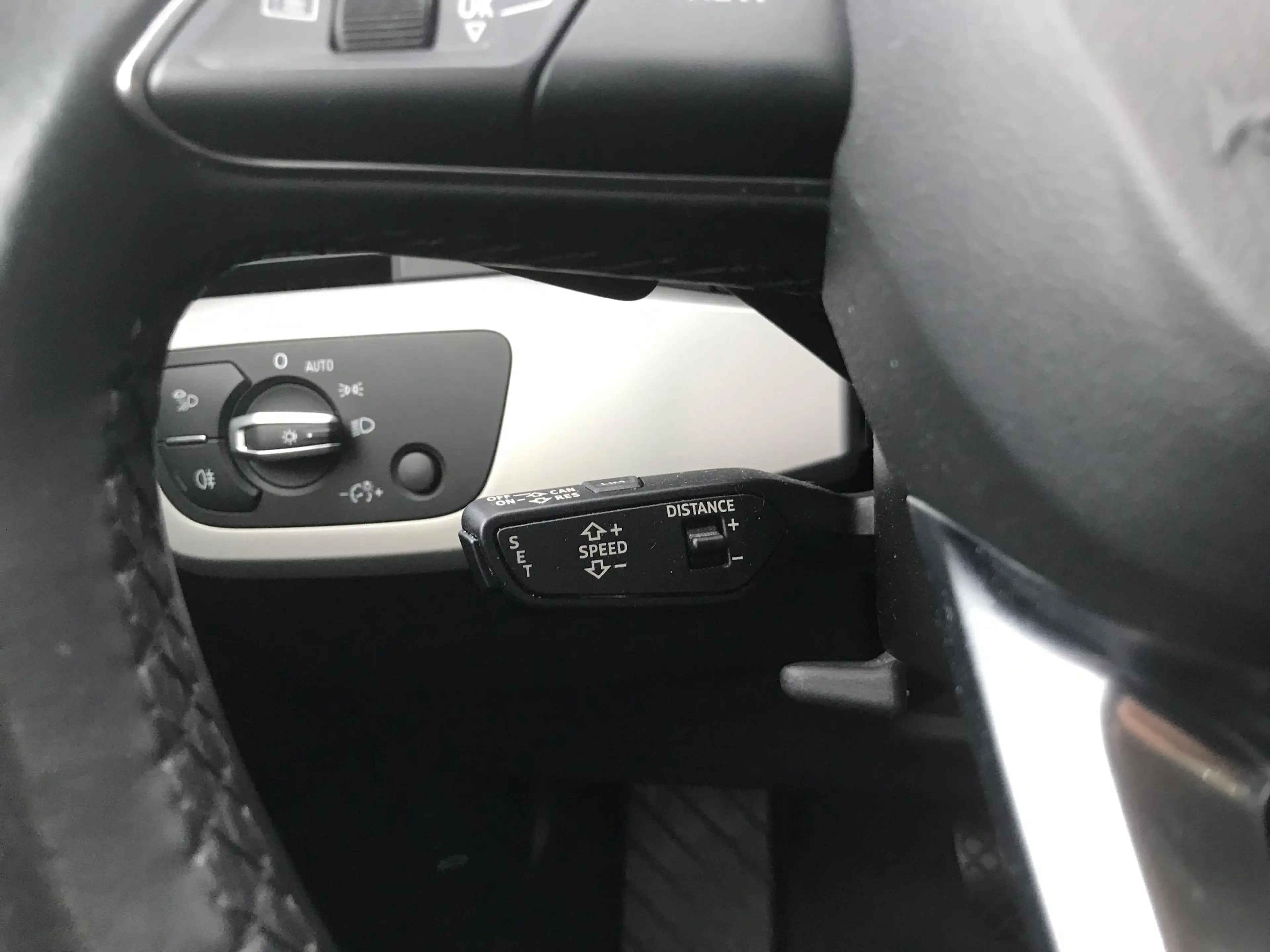 Audi A4 Avant 40 TFSI S edition Competition Navi Camera St — photo 13