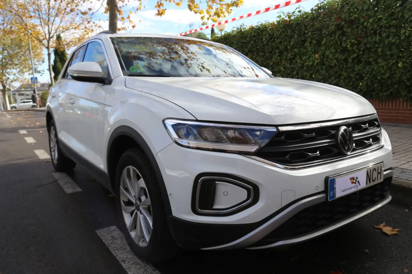 Volkswagen T-Roc 2.0TDI Más Dark DSG7 110KW Blanco - 1