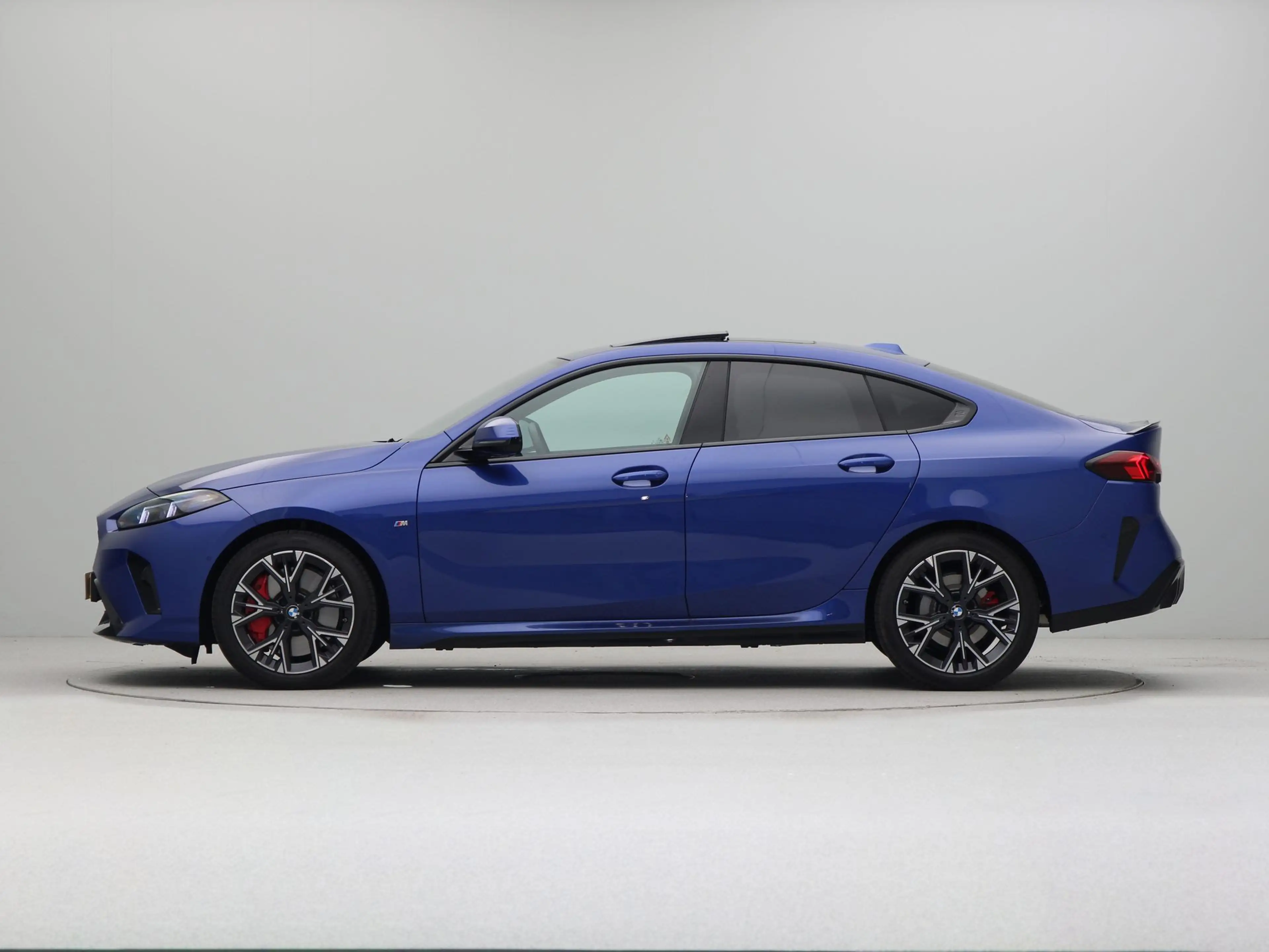 BMW 223 2 Serie xDrive Gran Coupé — photo 12