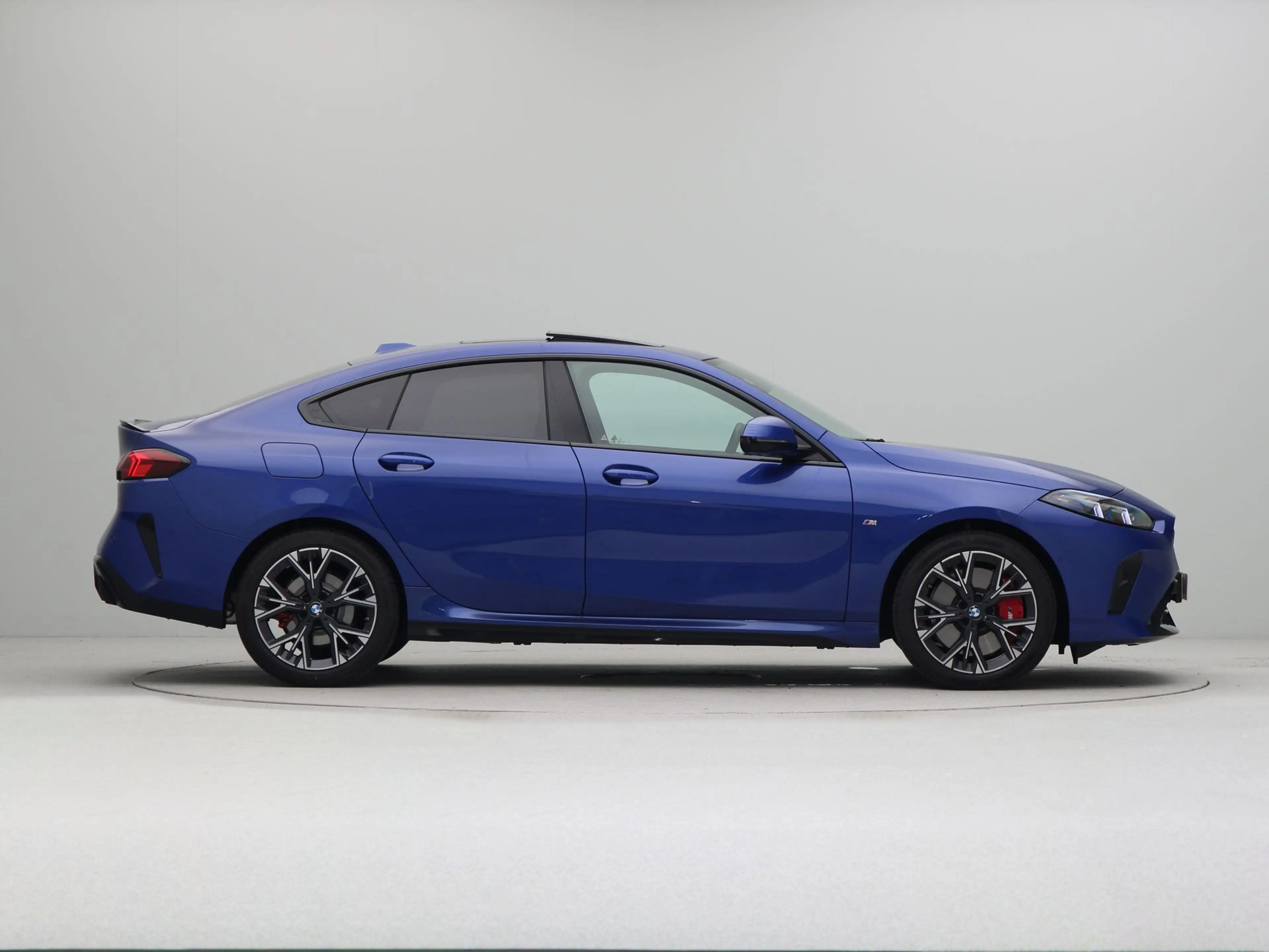 BMW 223 2 Serie xDrive Gran Coupé — photo 8