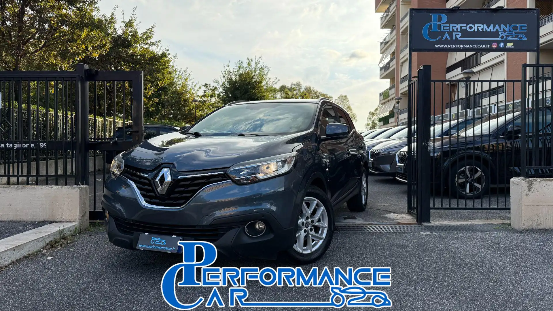 Renault Kadjar 1.5DCI 8V 110CV EDC ENERGY HYPNOTIC*C.L.17*CARPLAY Grau - 1