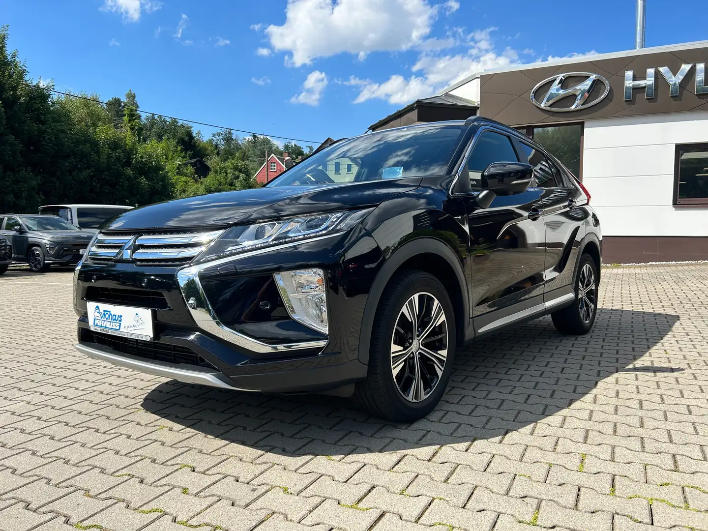 Mitsubishi Eclipse Cross Intro Edition 2WD Schwarz - 2
