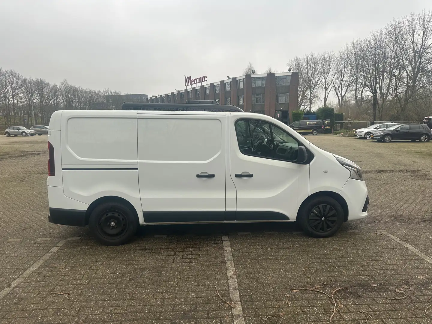 Renault Trafic 1.6 dCi T29 L2 Comfort Euro 6 Turbo Defect Wit - 2