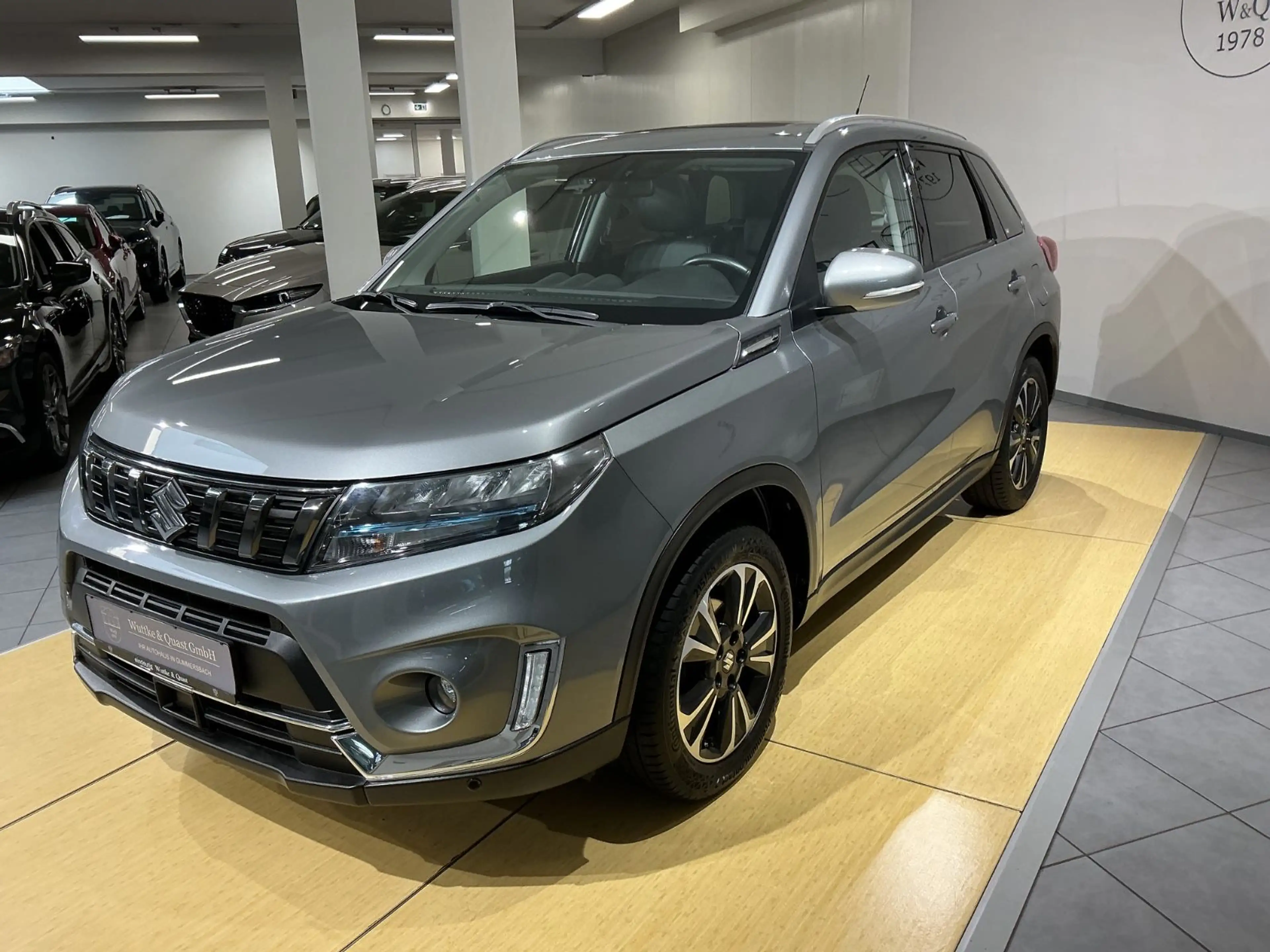 Suzuki Vitara 1.4 BOOSTERJET Hybrid Comfort+ 4x4 — photo 10