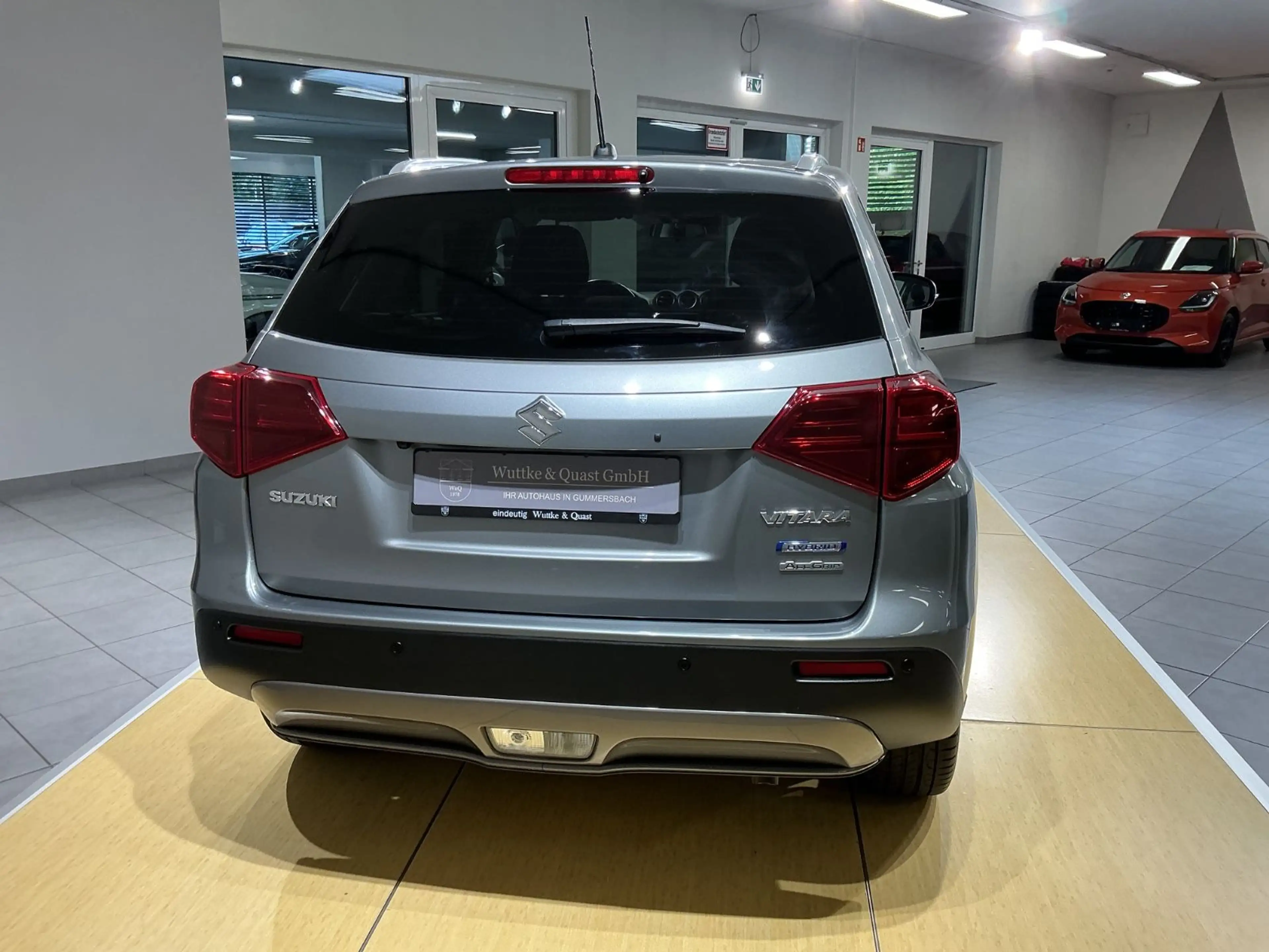 Suzuki Vitara 1.4 BOOSTERJET Hybrid Comfort+ 4x4 — photo 7