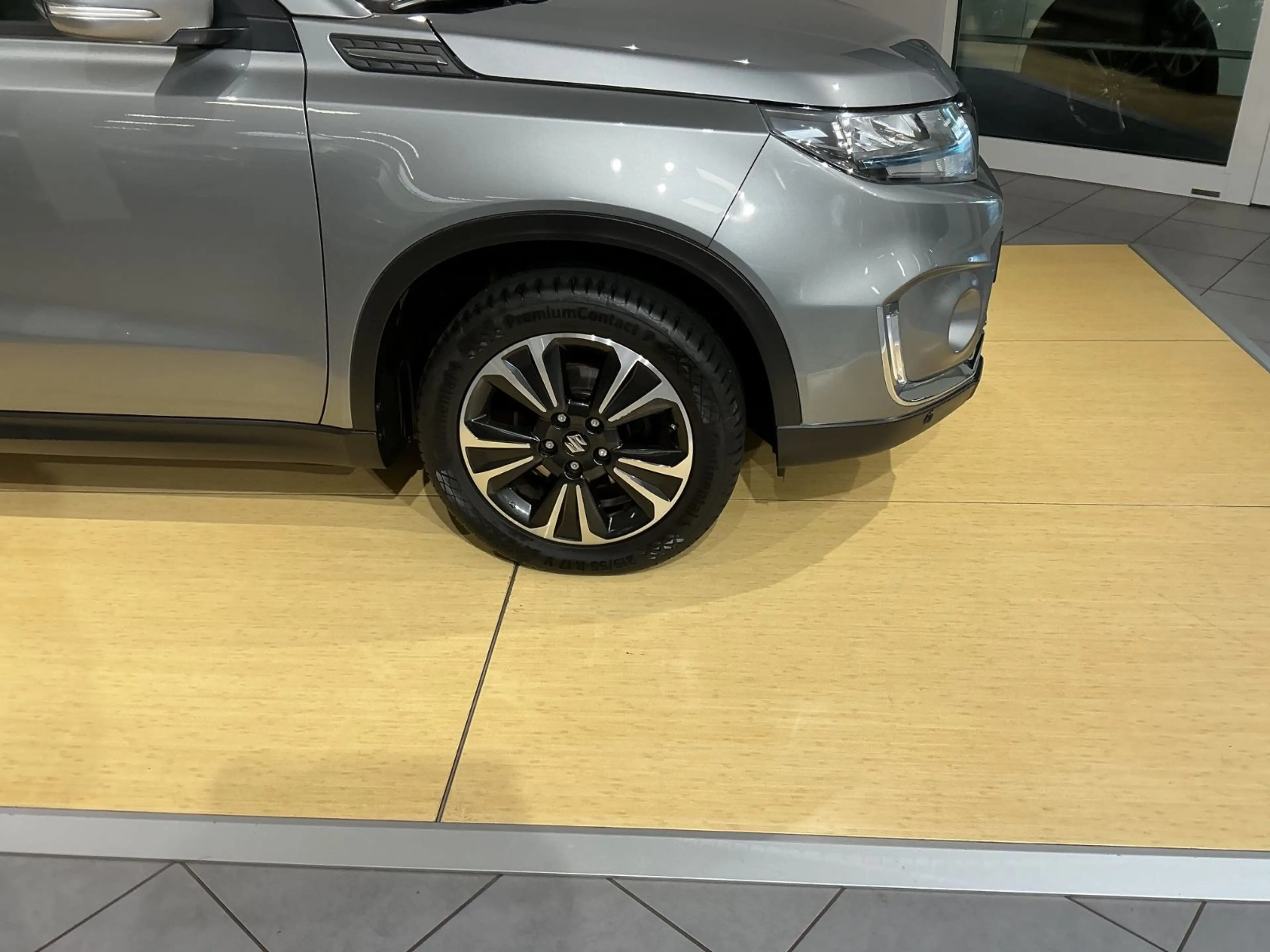 Suzuki Vitara 1.4 BOOSTERJET Hybrid Comfort+ 4x4 — photo 5