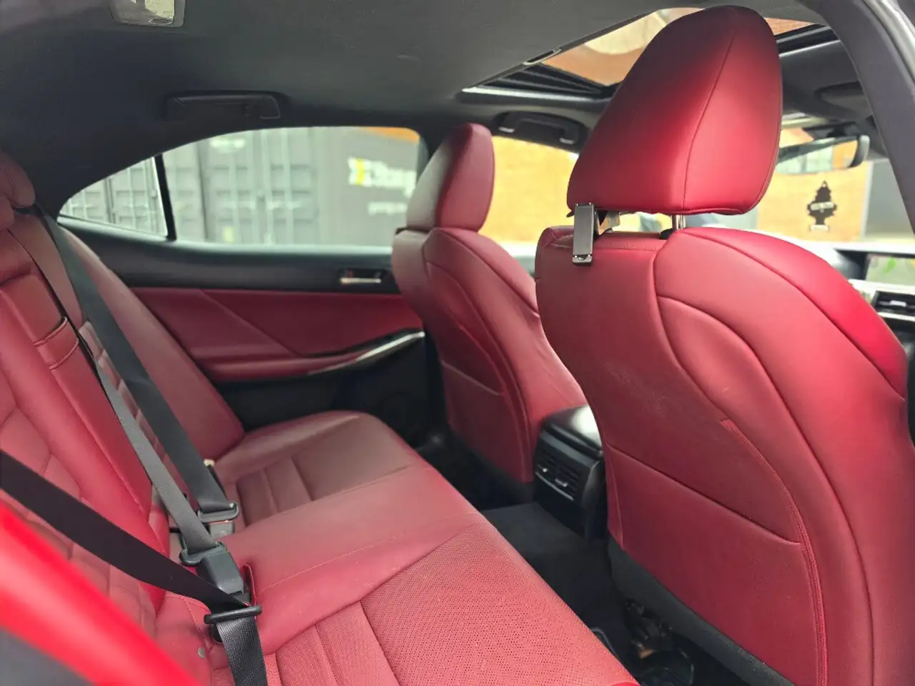 Lexus IS снимка Lexus IS