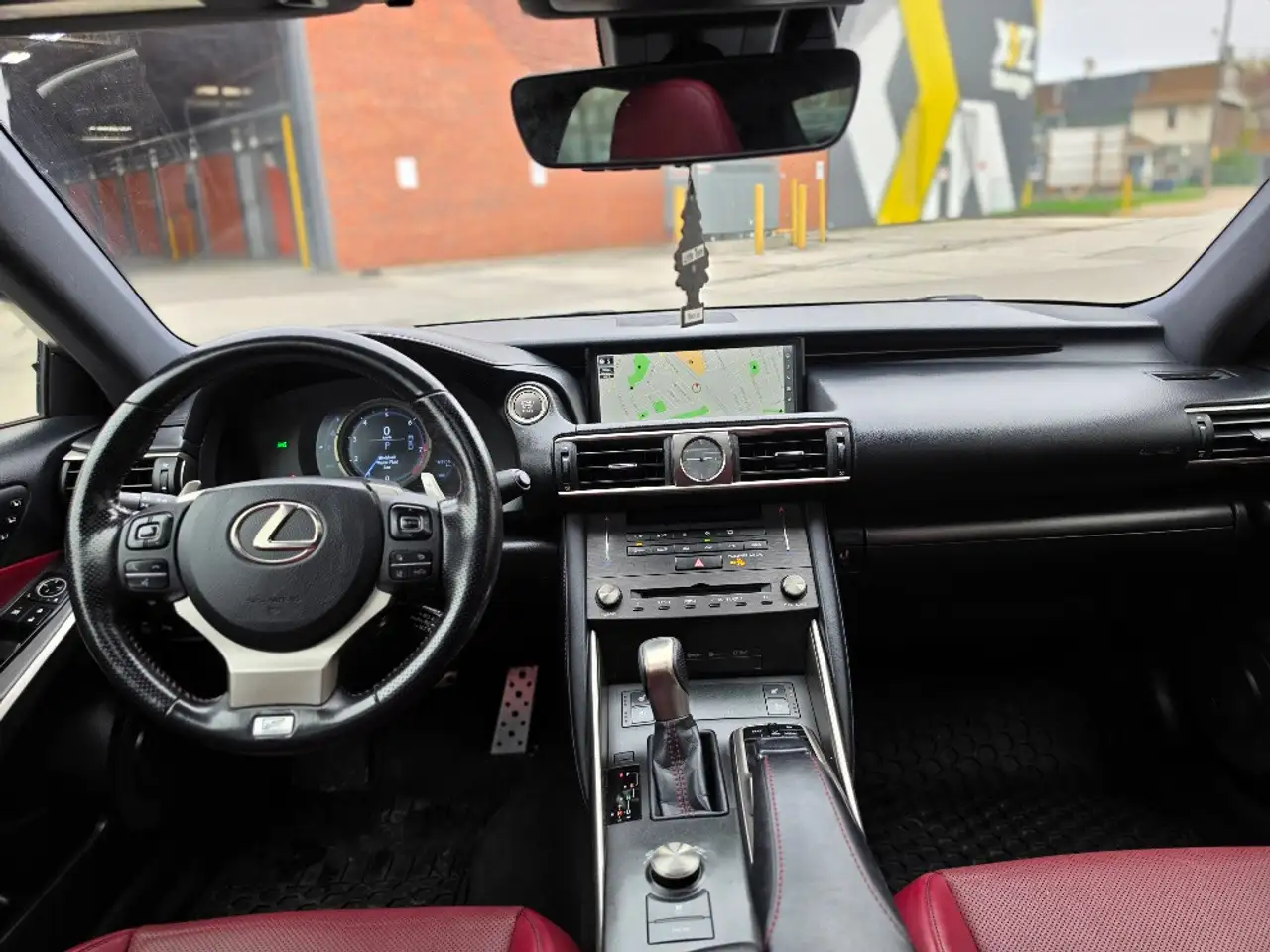 Lexus IS снимка Lexus IS