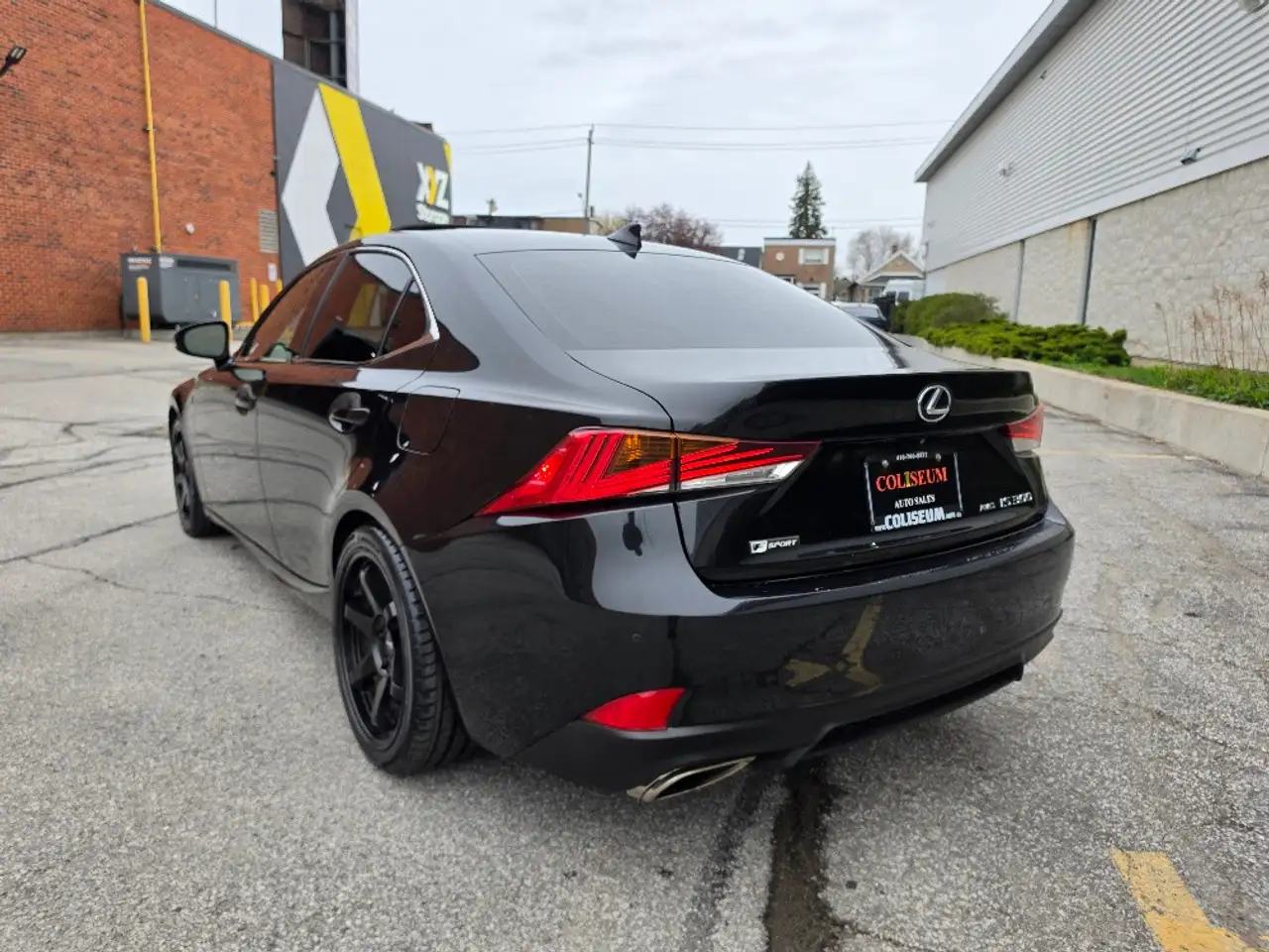 Lexus IS снимка Lexus IS