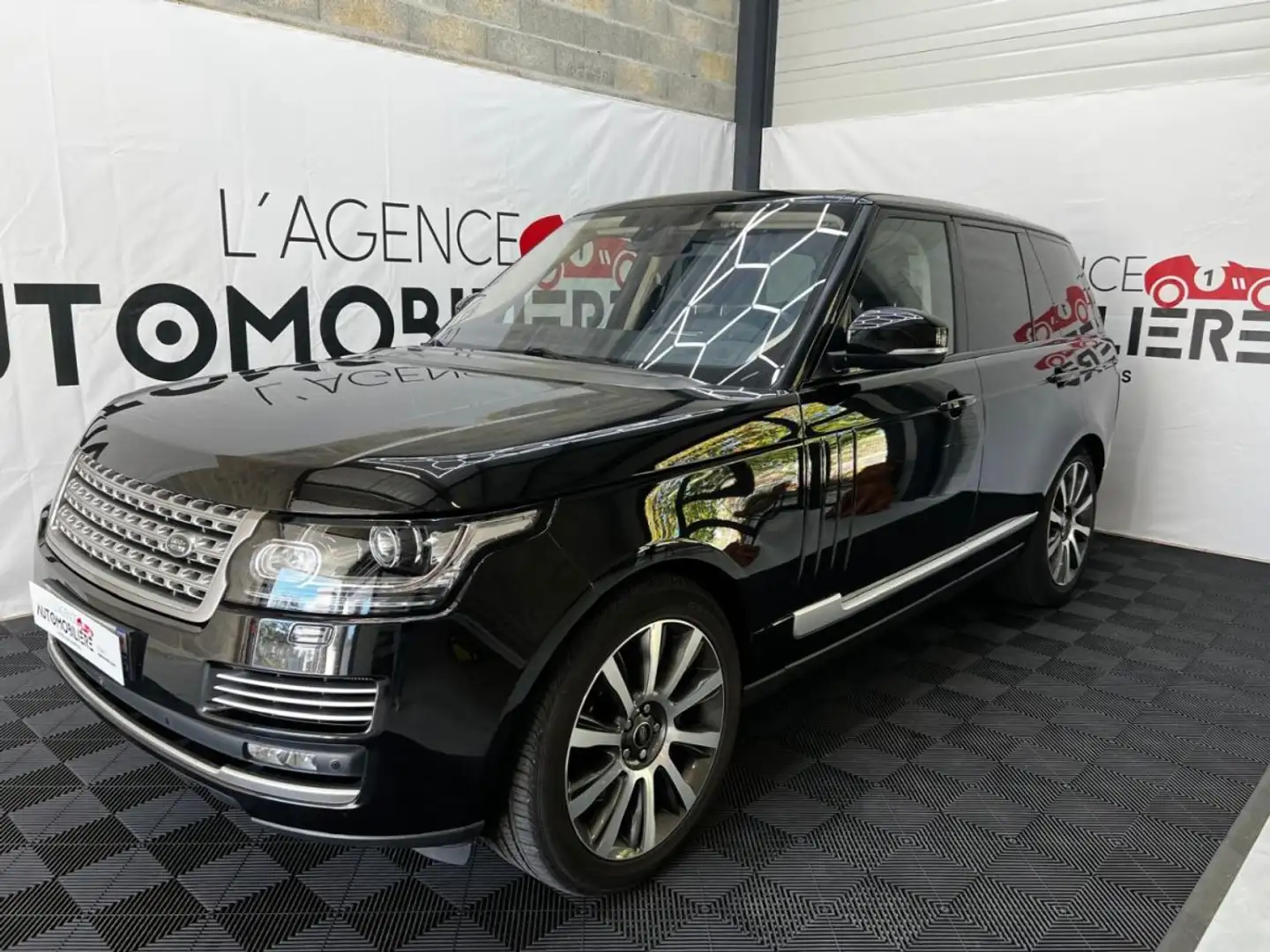 Land Rover Range Rover 4.4 SDV8 V8 TURBO Schwarz - 1